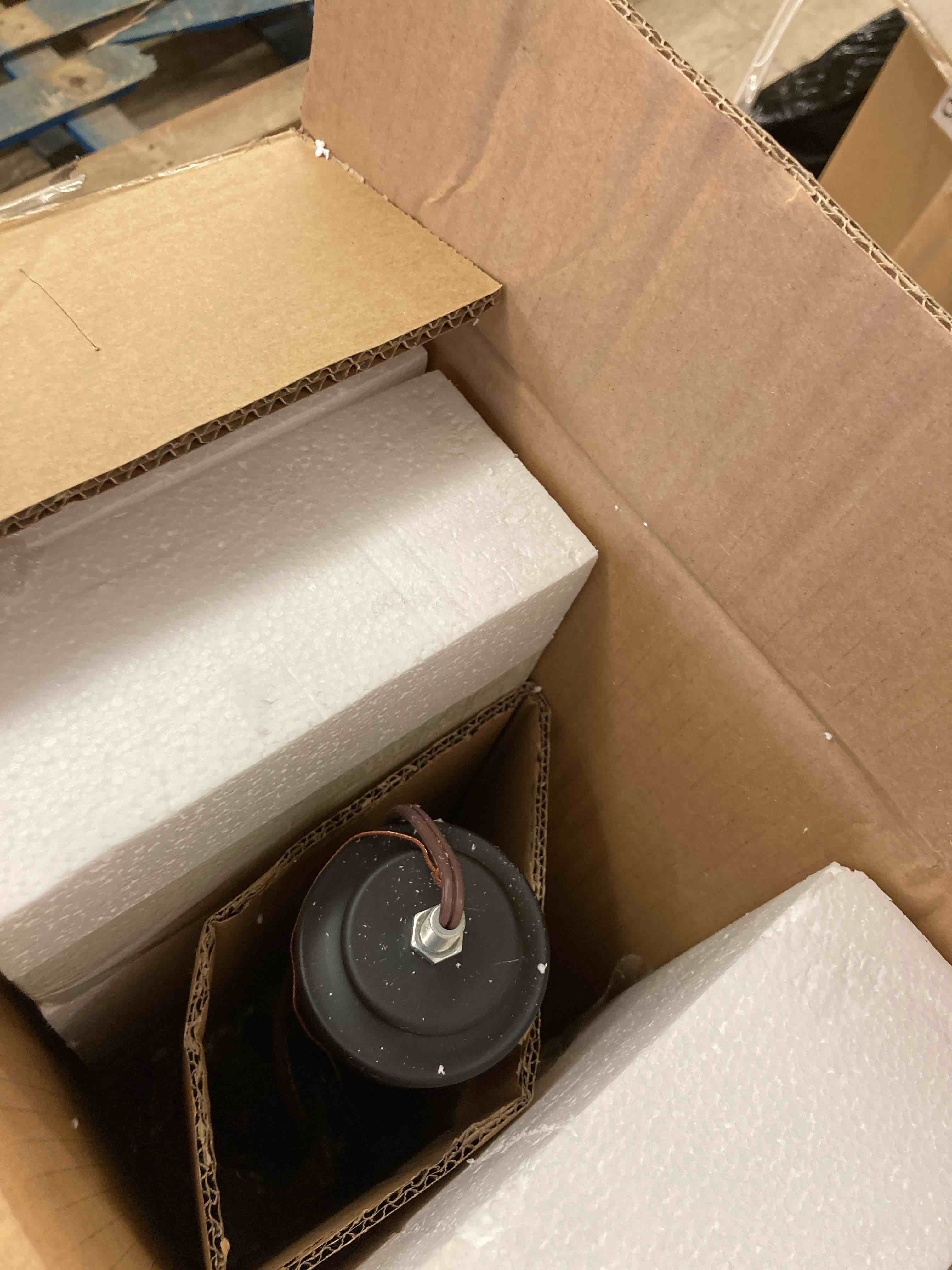 https://s3.amazonaws.com/lotting-images-prod/phillipi/BRN1917304_1751907615984.jpeg
