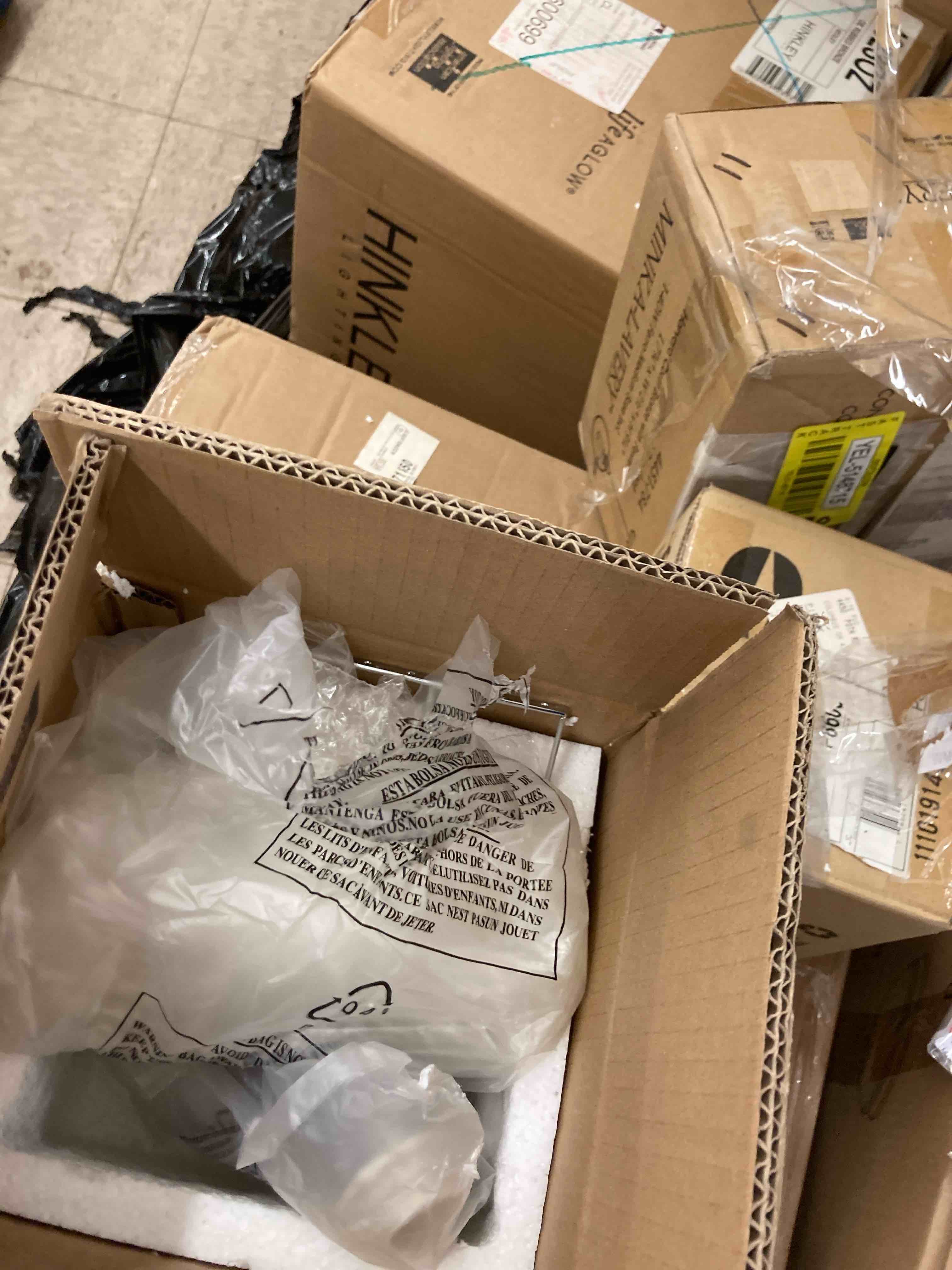 https://s3.amazonaws.com/lotting-images-prod/phillipi/BRN1917305_1751907850698.jpeg