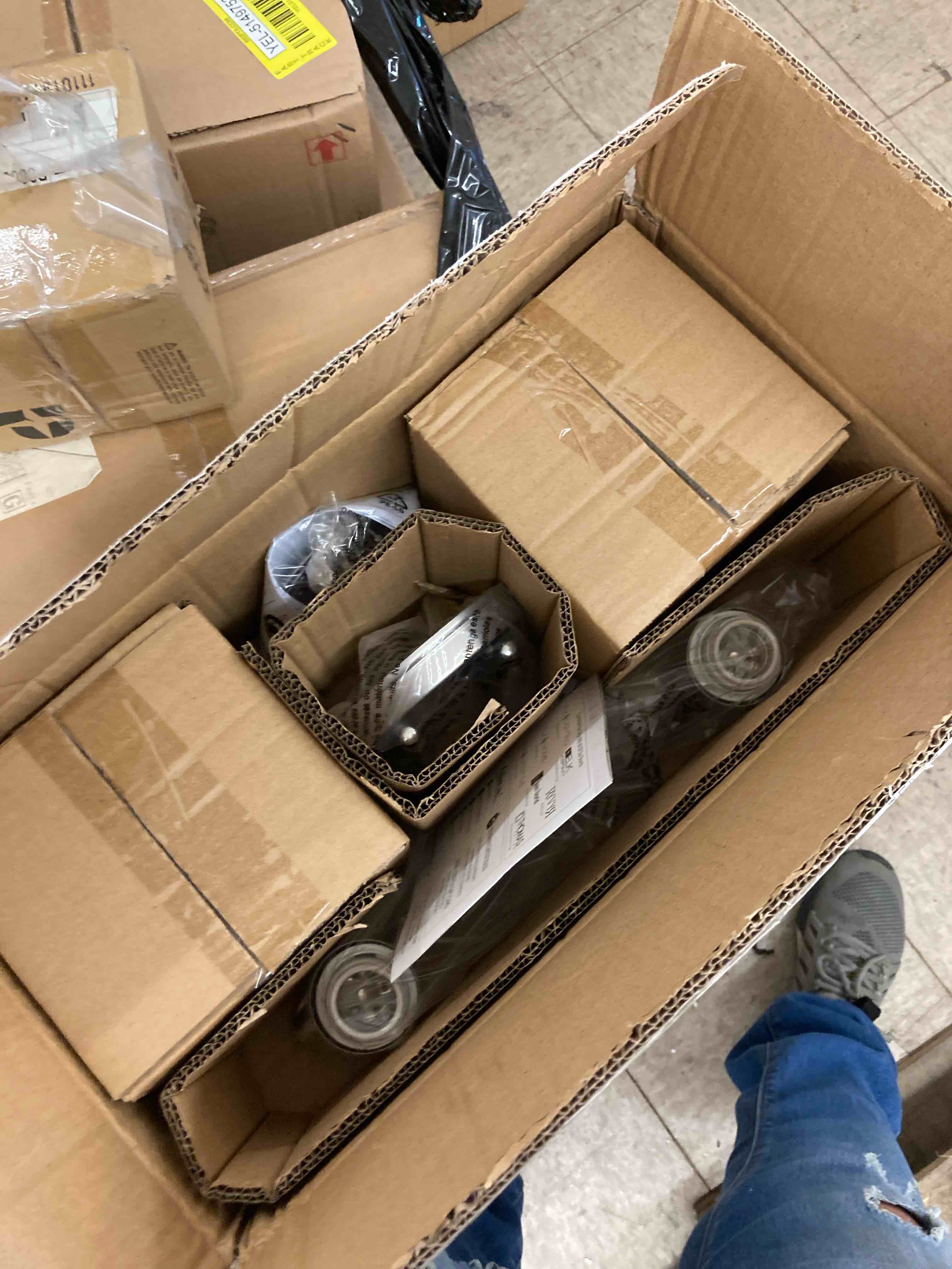 https://s3.amazonaws.com/lotting-images-prod/phillipi/BRN1917308_1751908549444.jpeg