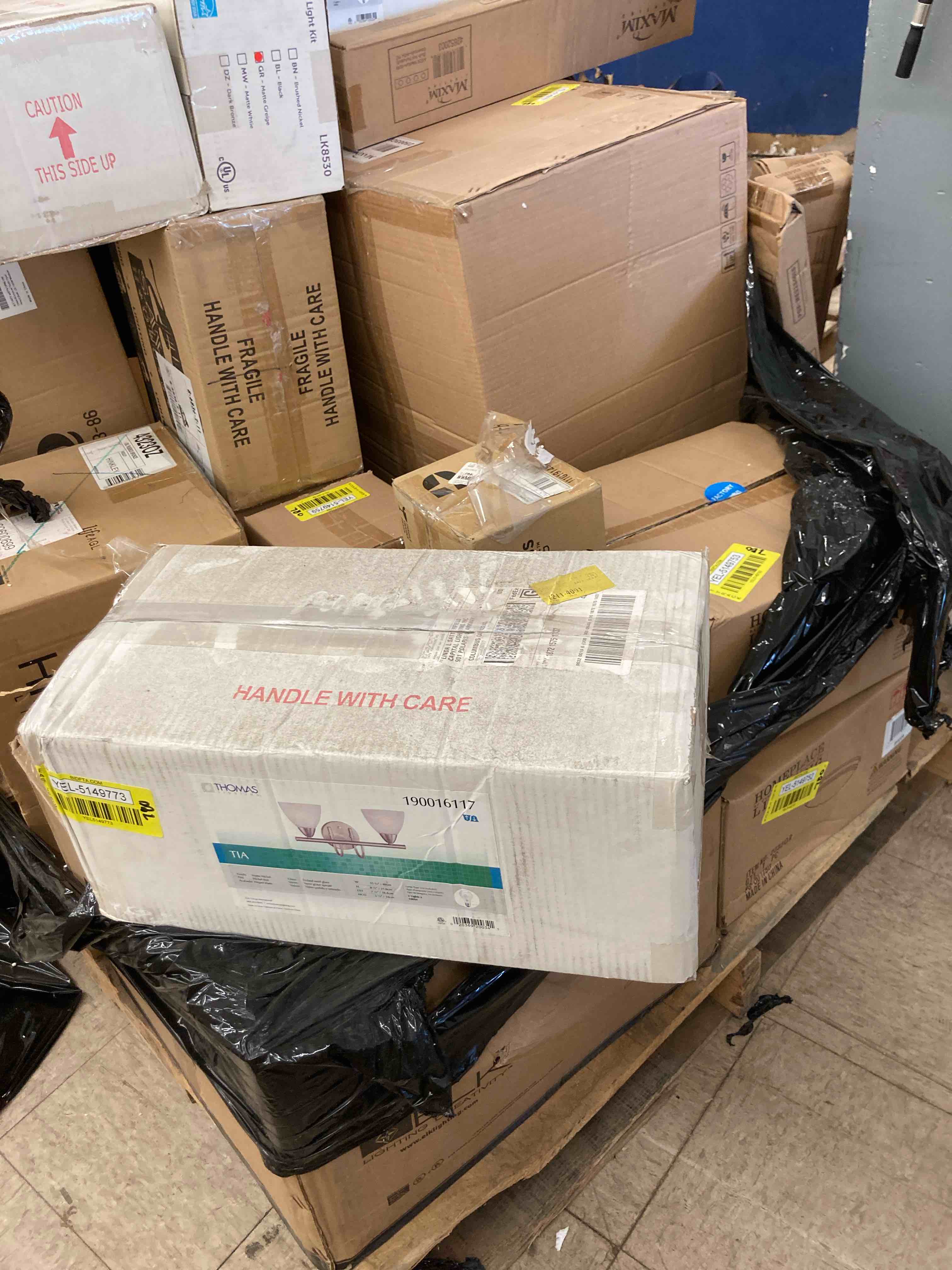 https://s3.amazonaws.com/lotting-images-prod/phillipi/BRN1917308_1751908578367.jpeg
