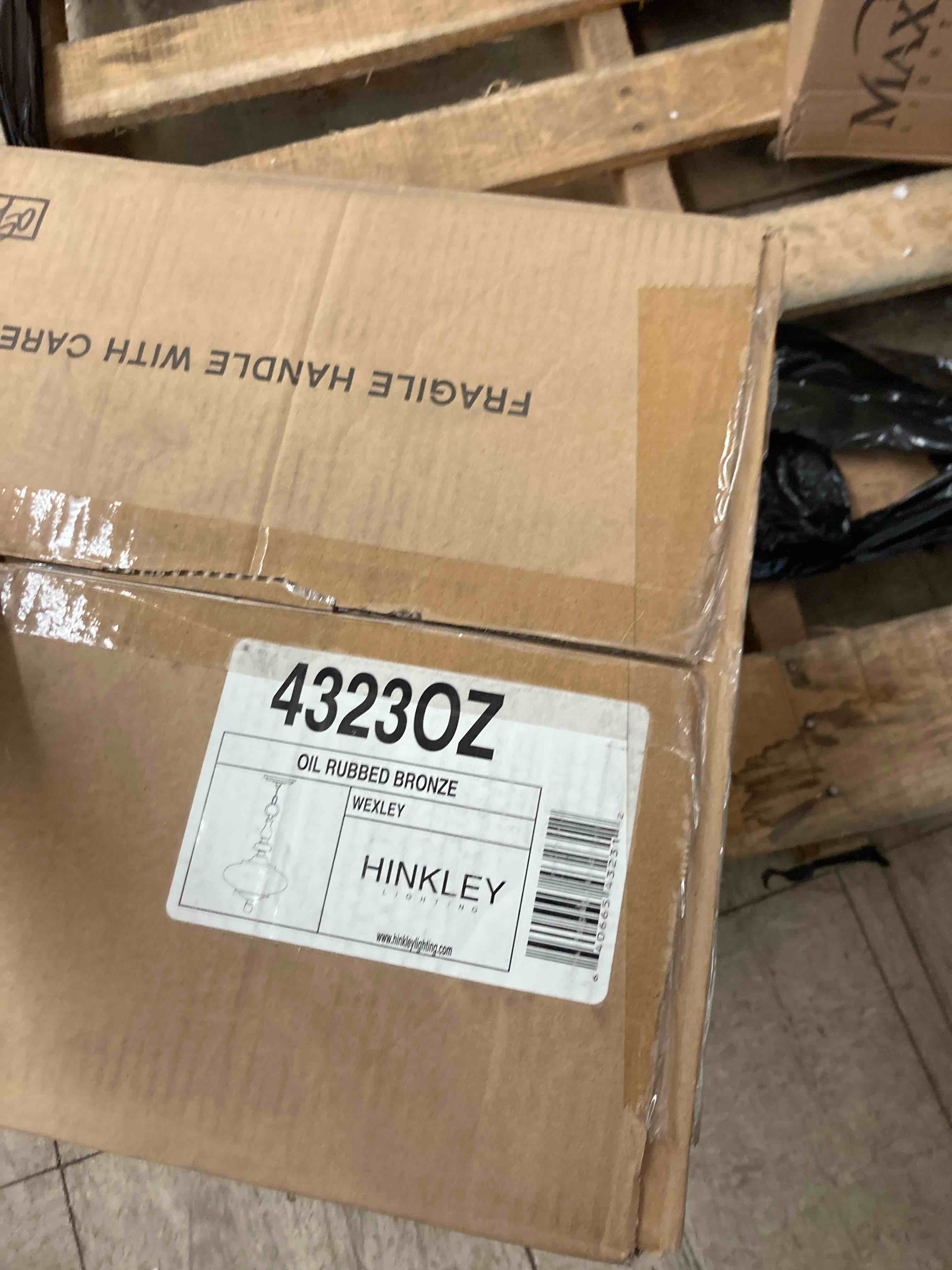 https://s3.amazonaws.com/lotting-images-prod/phillipi/BRN1917317_1751909569274.jpeg