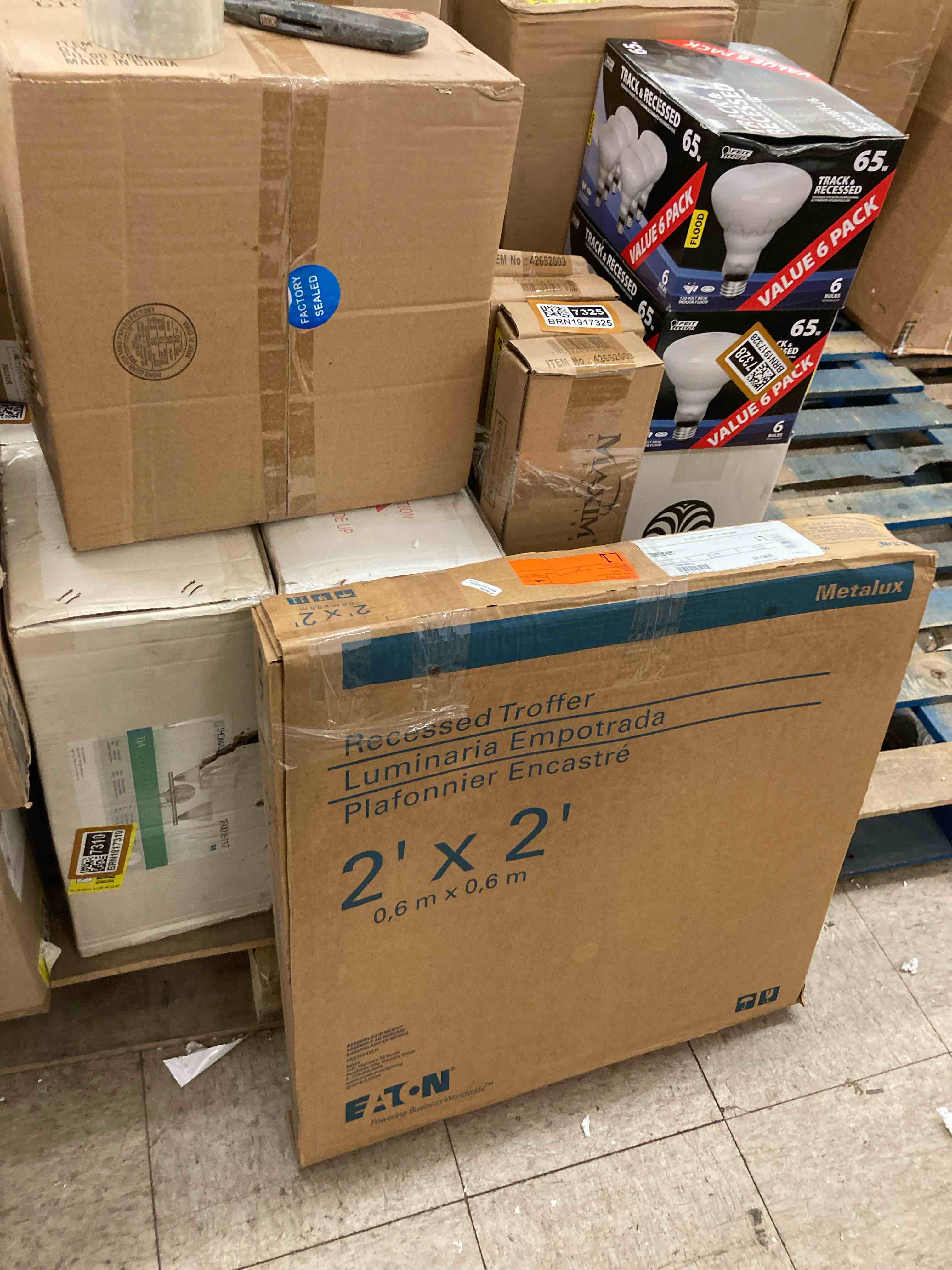 https://s3.amazonaws.com/lotting-images-prod/phillipi/BRN1917333_1751911368259.jpeg
