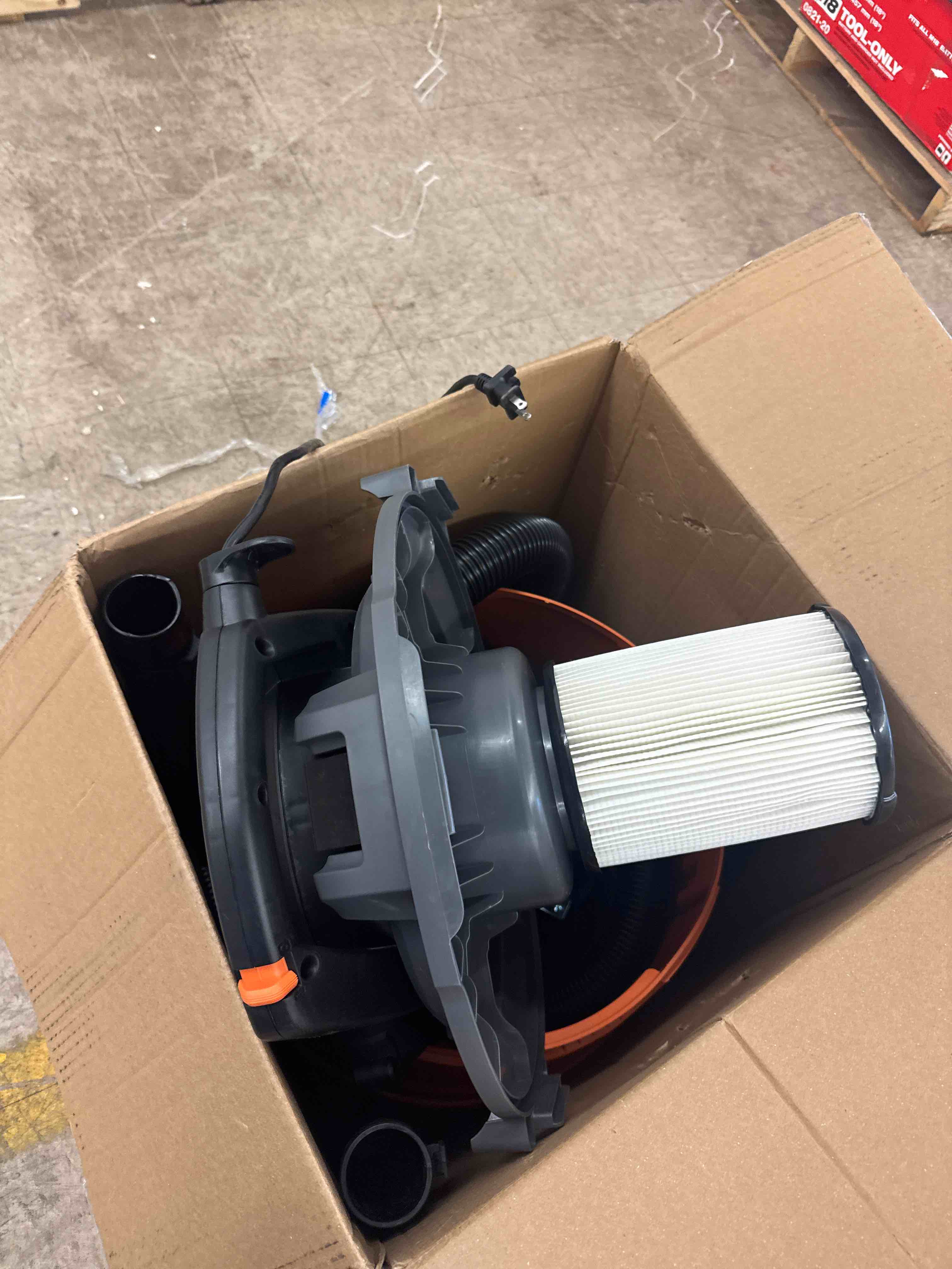 https://s3.amazonaws.com/lotting-images-prod/phillipi/BRN1917460_1755021898398.jpeg