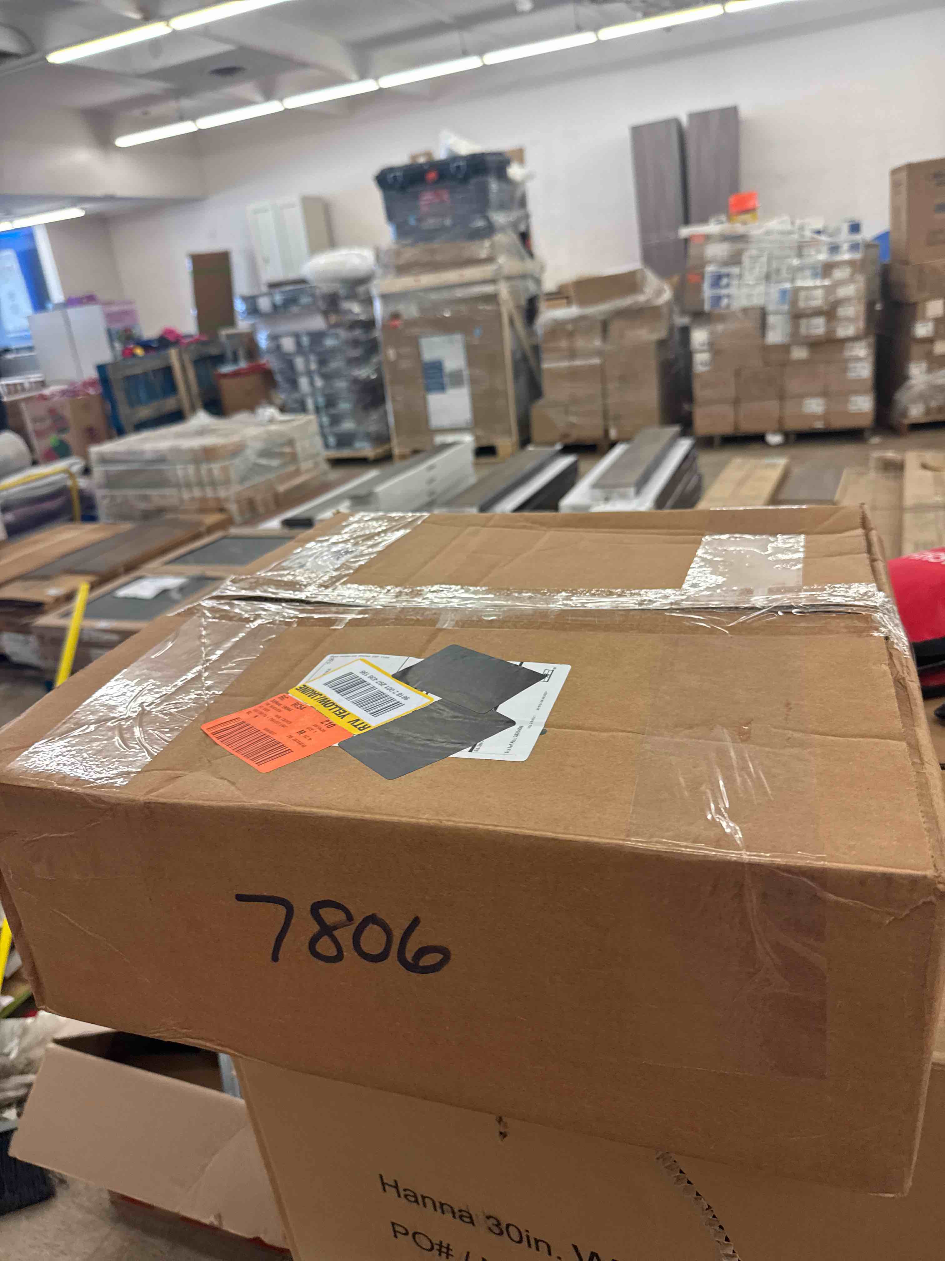 https://s3.amazonaws.com/lotting-images-prod/phillipi/BRN1917473_1755024833849.jpeg