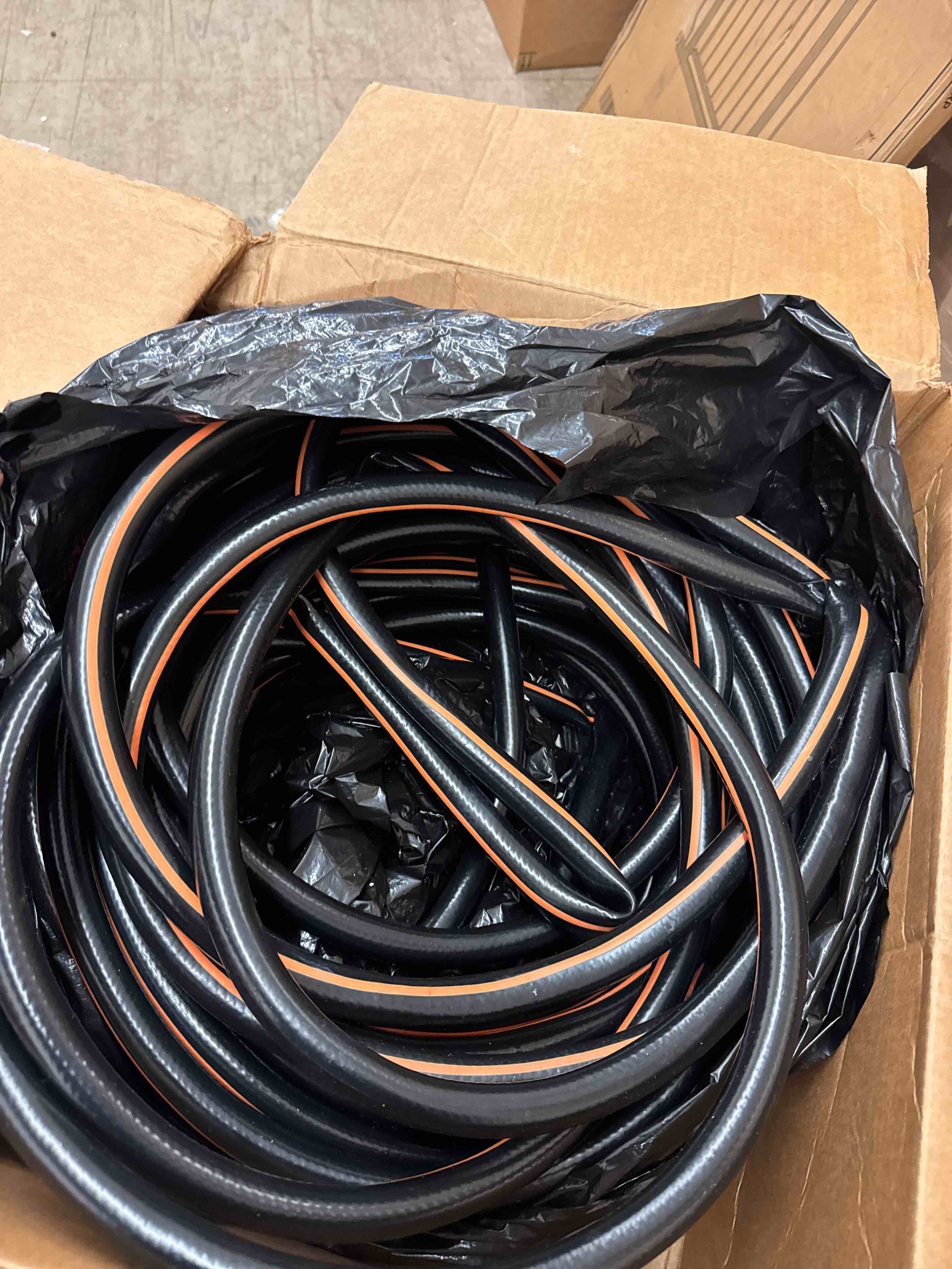 https://s3.amazonaws.com/lotting-images-prod/phillipi/BRN1918031_1745352855258.jpeg