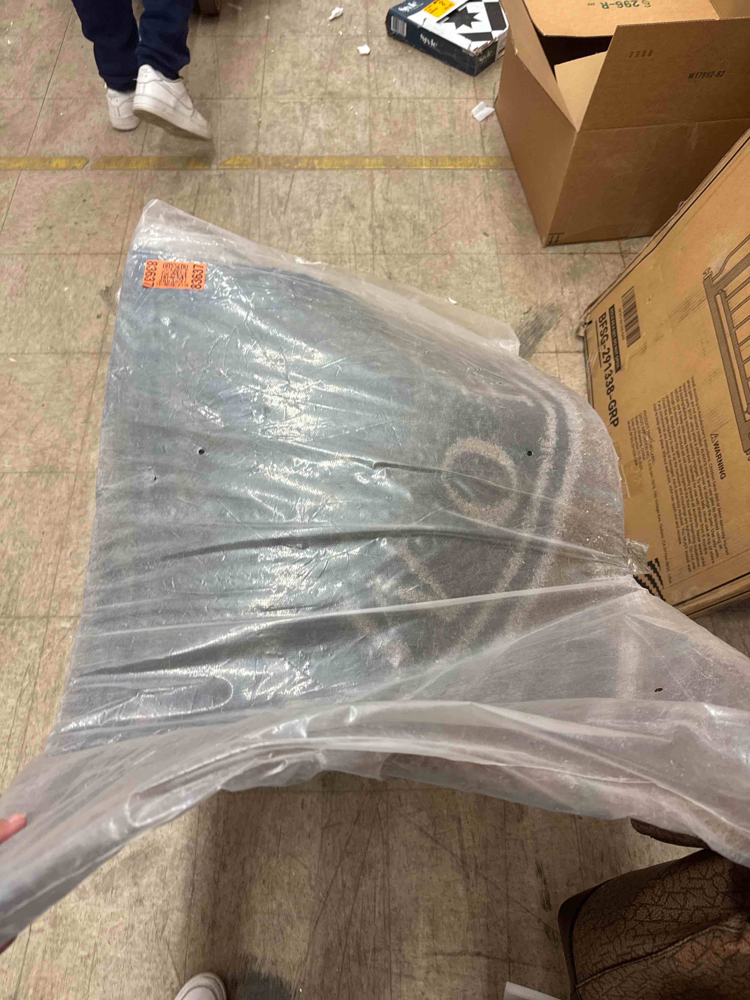 https://s3.amazonaws.com/lotting-images-prod/phillipi/BRN1918053_1745419135761.jpeg