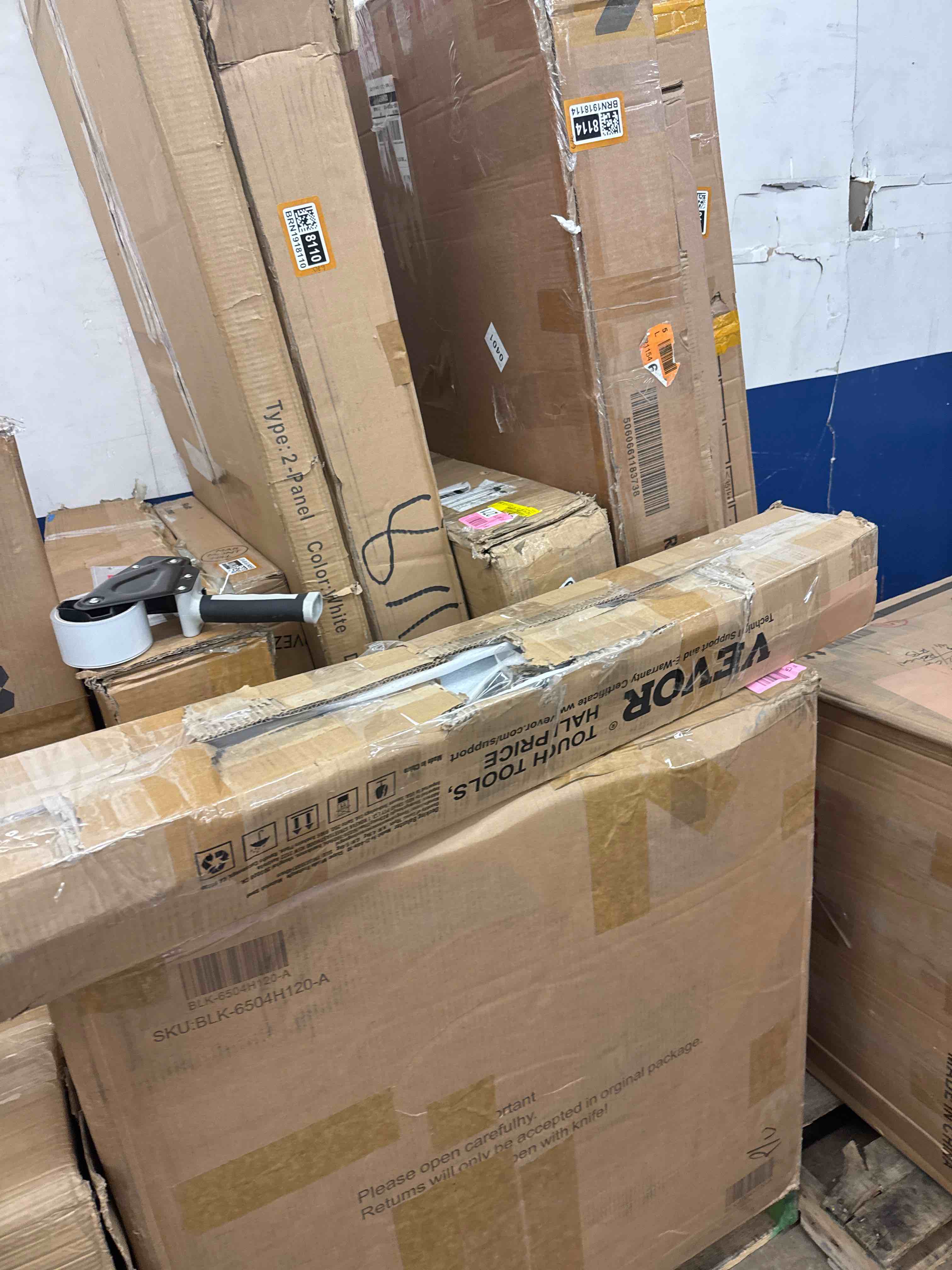 https://s3.amazonaws.com/lotting-images-prod/phillipi/BRN1918119_1745600924023.jpeg