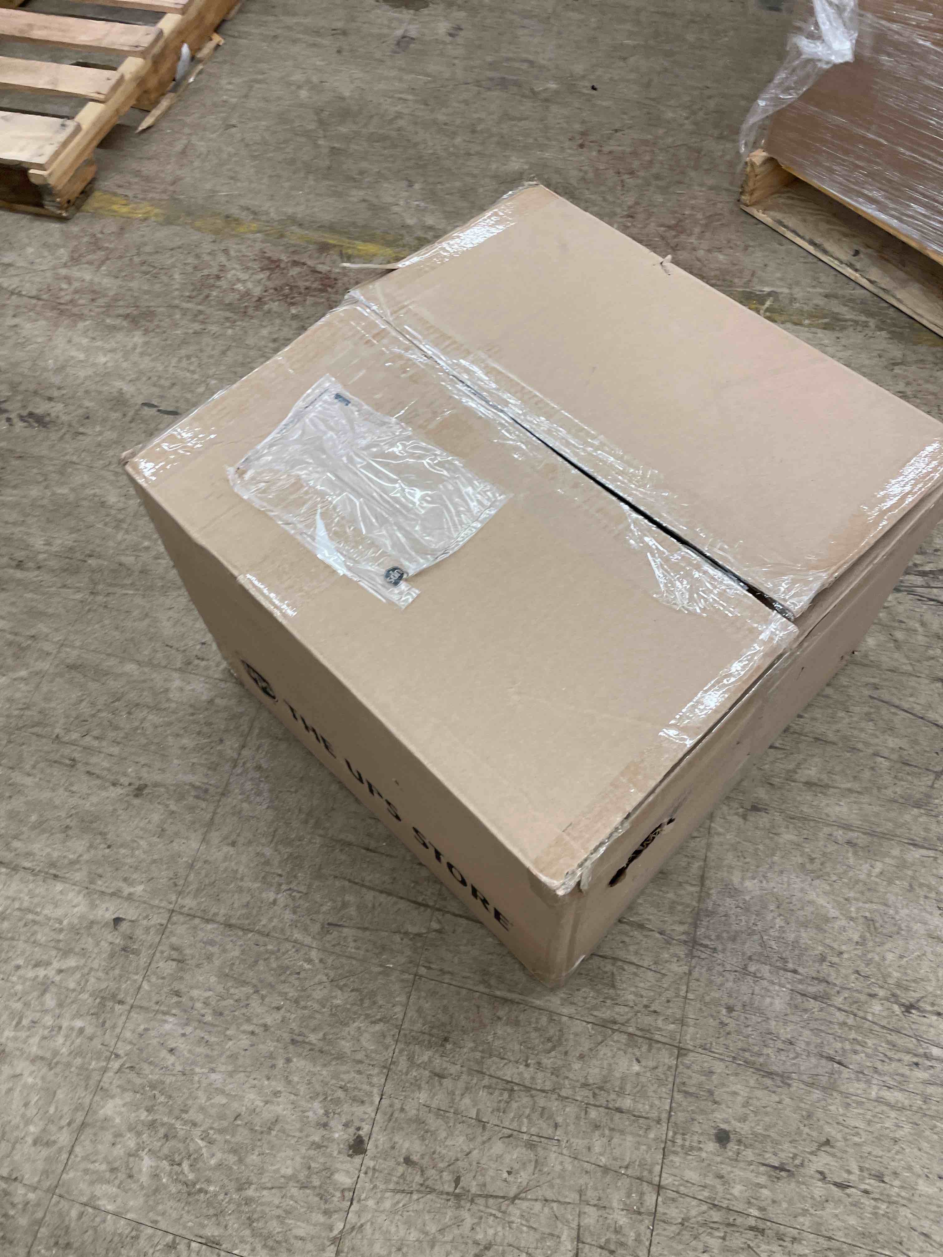https://s3.amazonaws.com/lotting-images-prod/phillipi/BRN1918173_1745668544701.jpeg