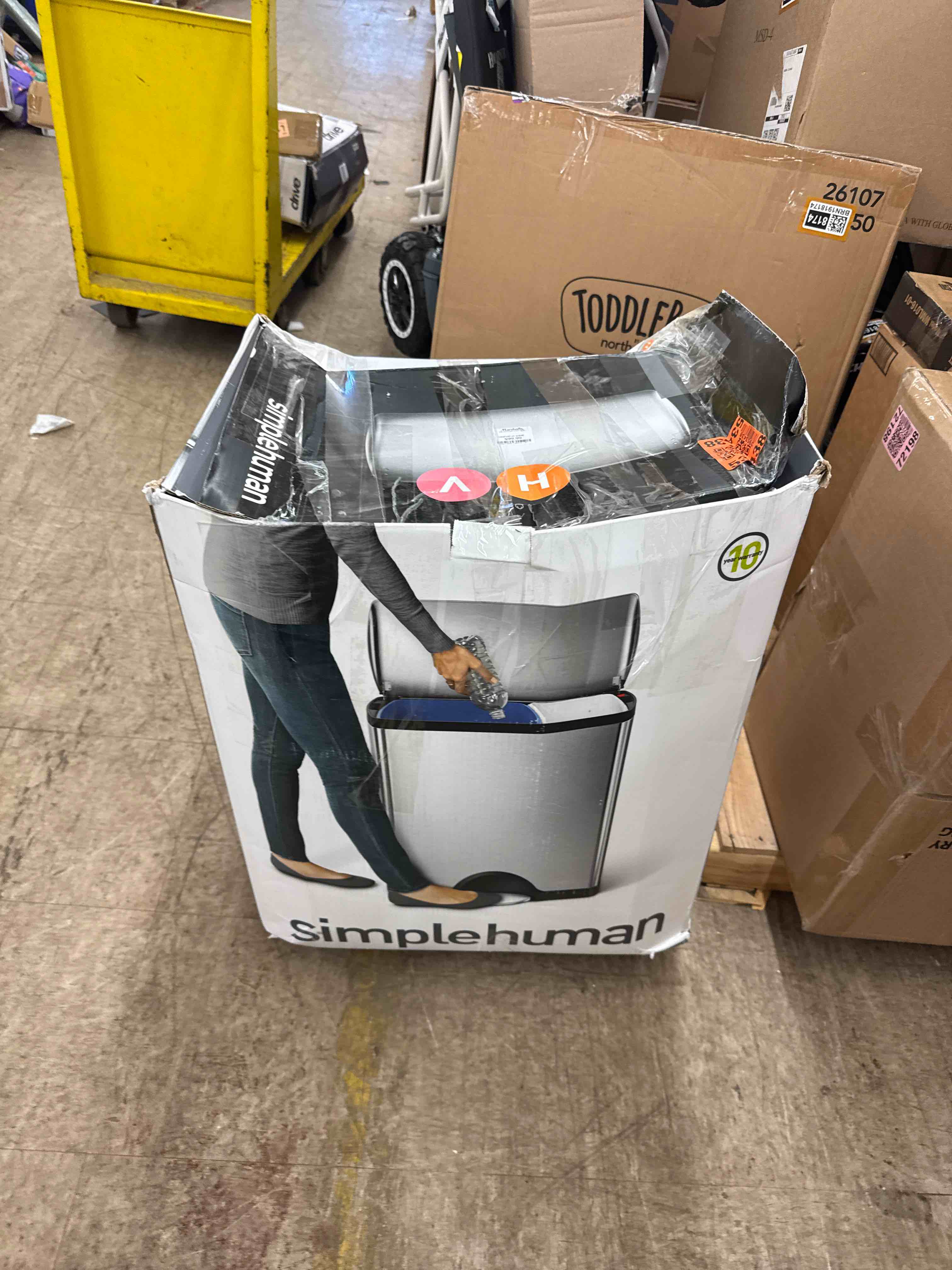 https://s3.amazonaws.com/lotting-images-prod/phillipi/BRN1918175_1745668746103.jpeg