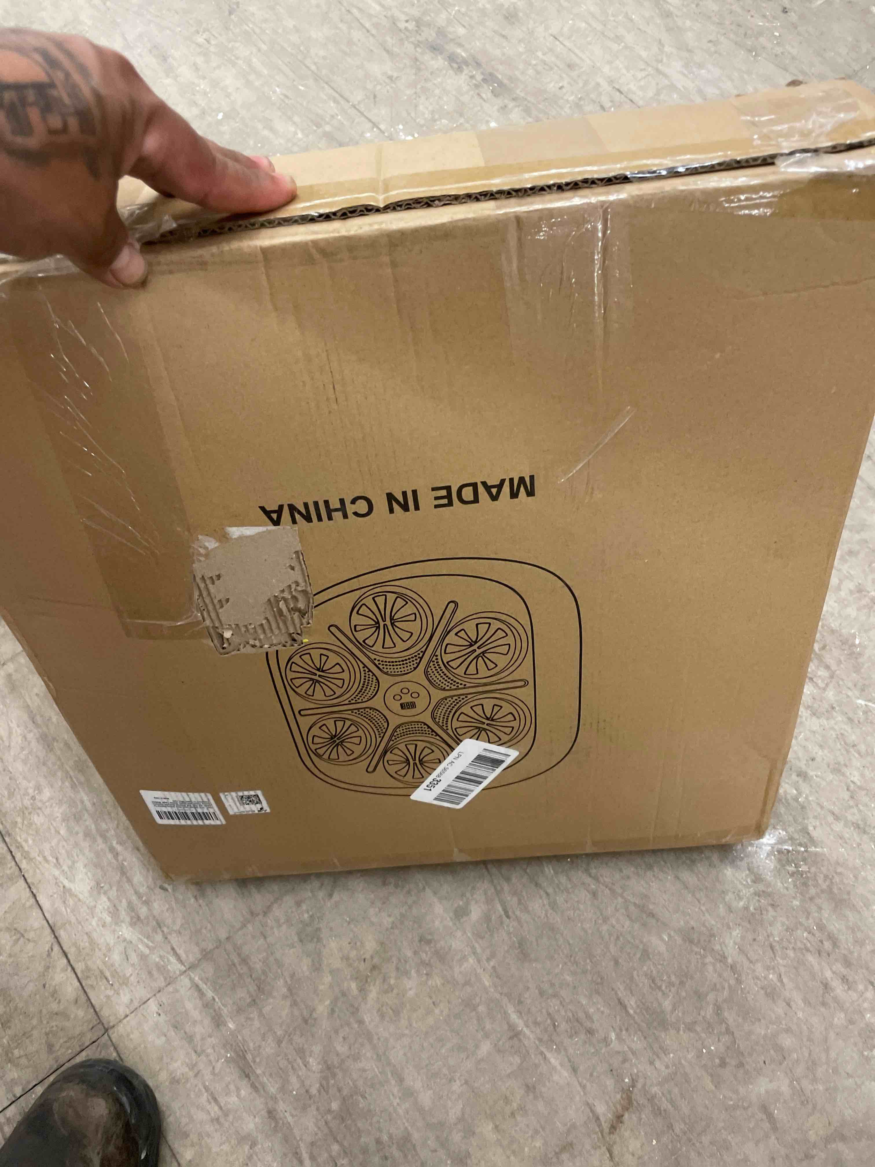 https://s3.amazonaws.com/lotting-images-prod/phillipi/BRN1918224_1745677460734.jpeg