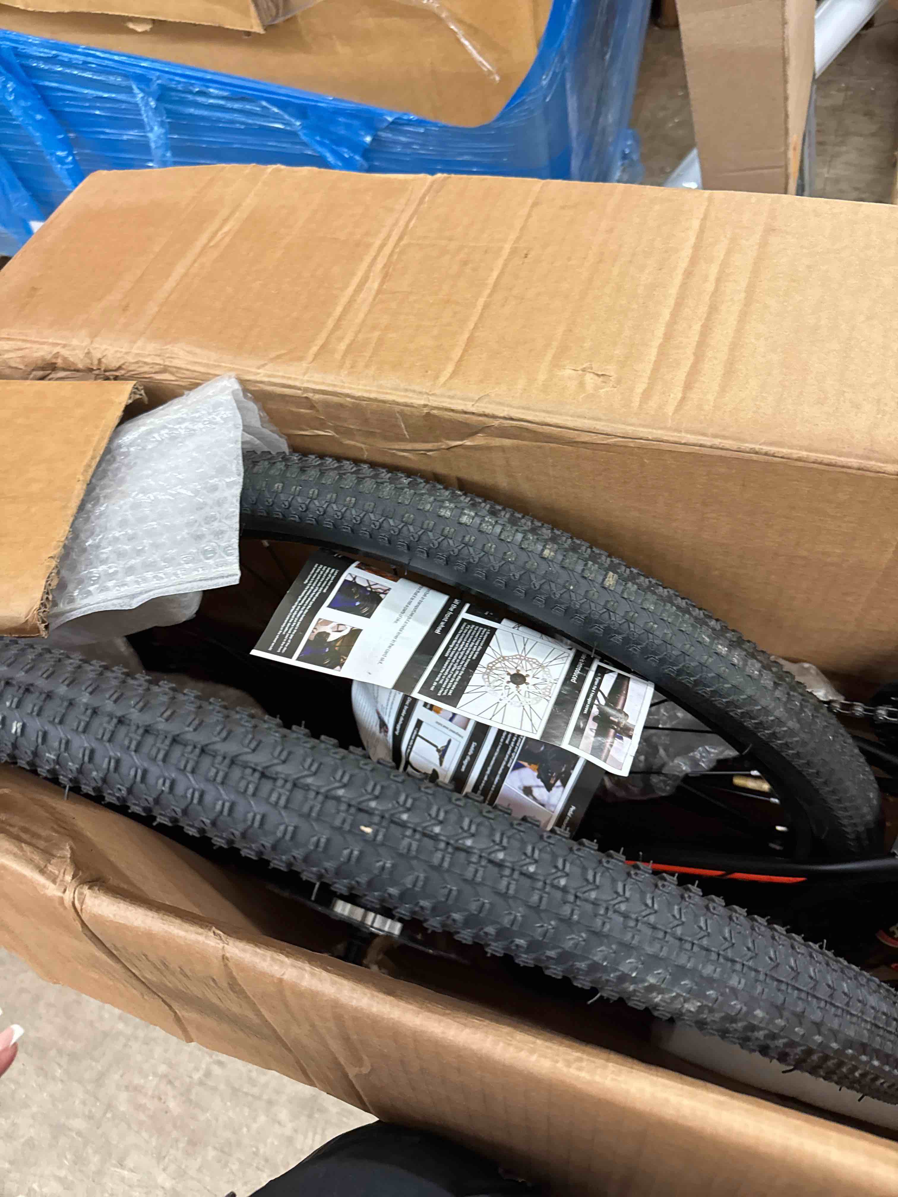 https://s3.amazonaws.com/lotting-images-prod/phillipi/BRN1918238_1745679157335.jpeg