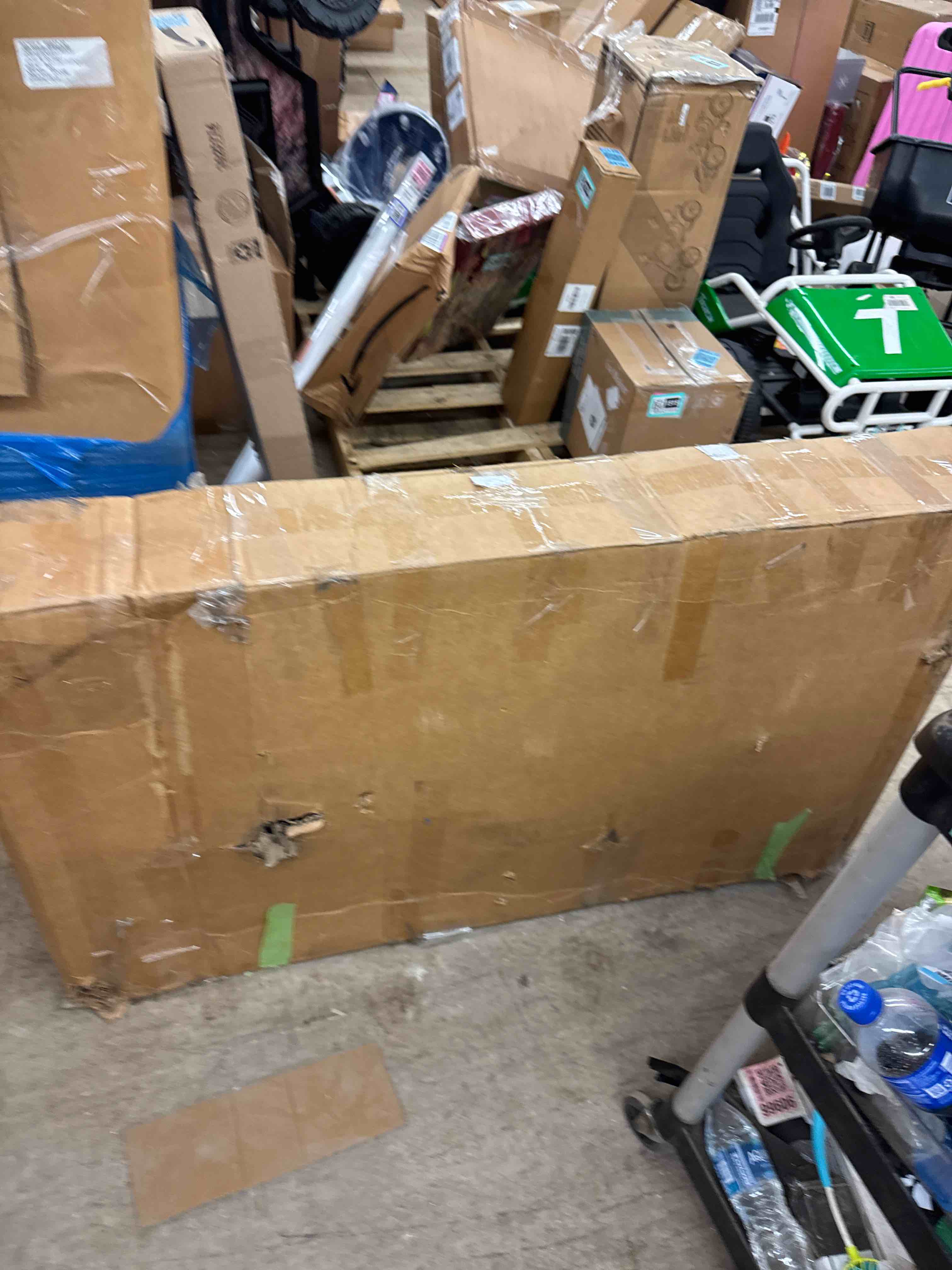 https://s3.amazonaws.com/lotting-images-prod/phillipi/BRN1918238_1745679178531.jpeg
