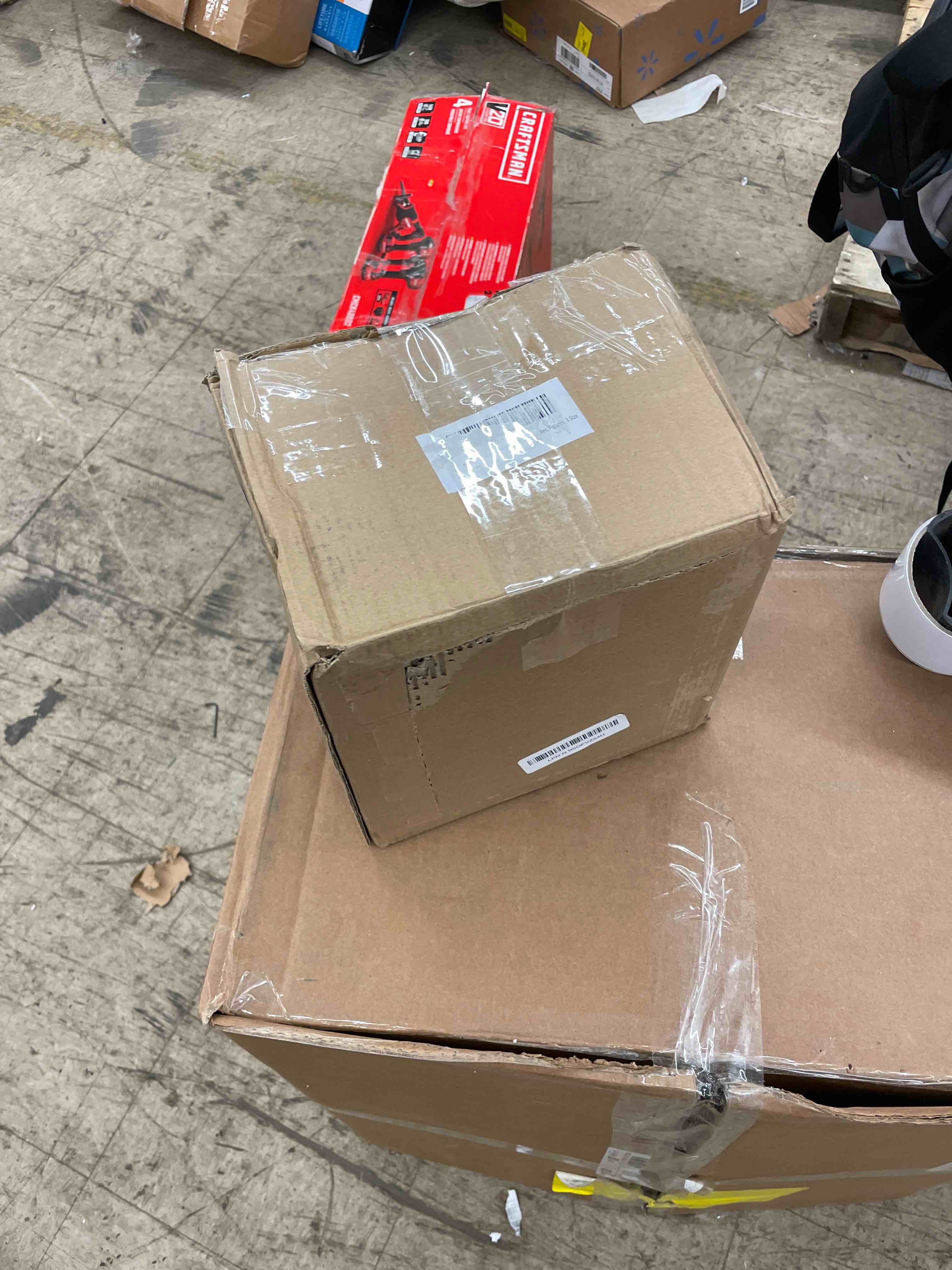https://s3.amazonaws.com/lotting-images-prod/phillipi/BRN1918858_1748630349841.jpeg