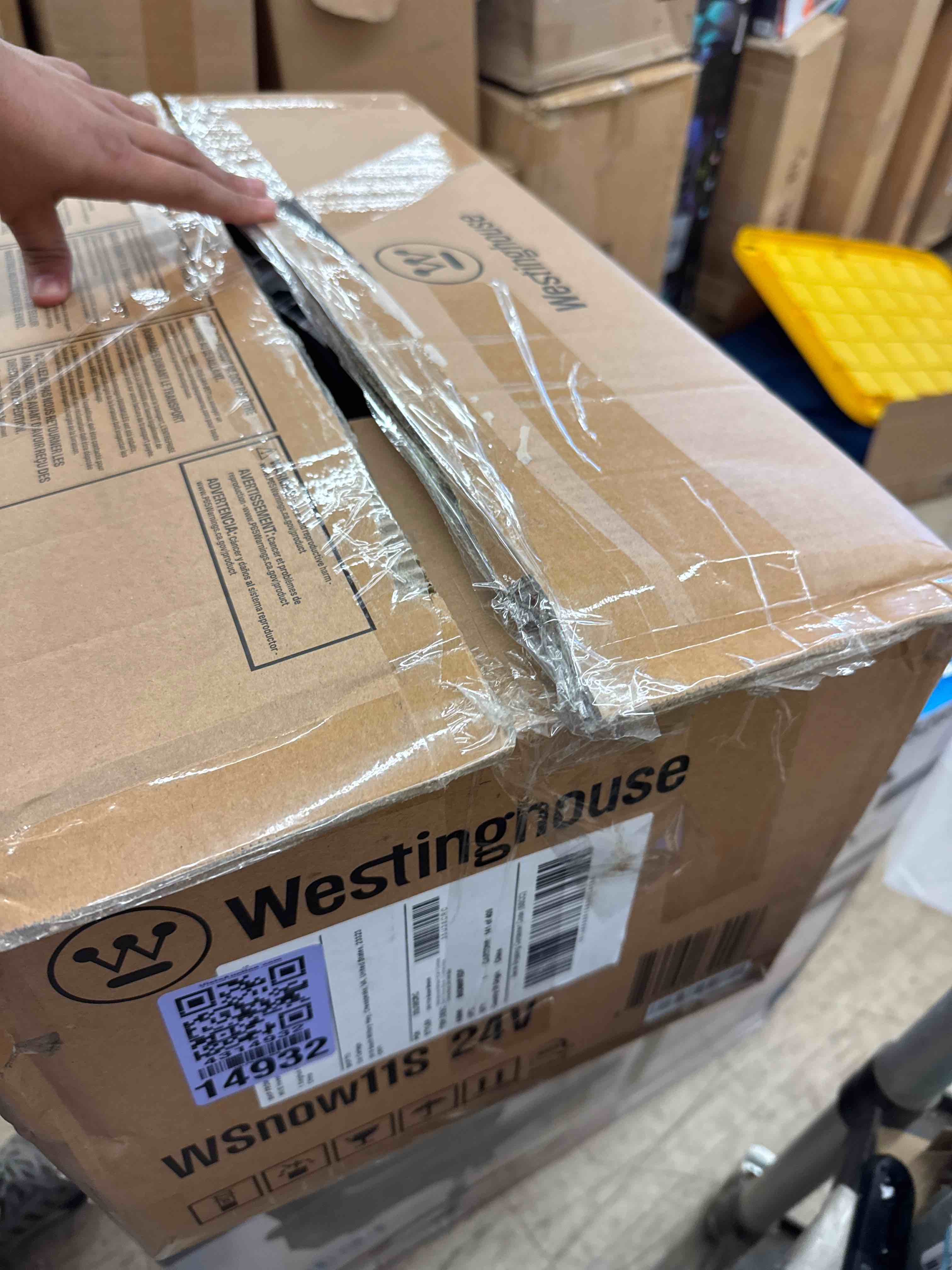 https://s3.amazonaws.com/lotting-images-prod/phillipi/BRN1919084_1748879469273.jpeg