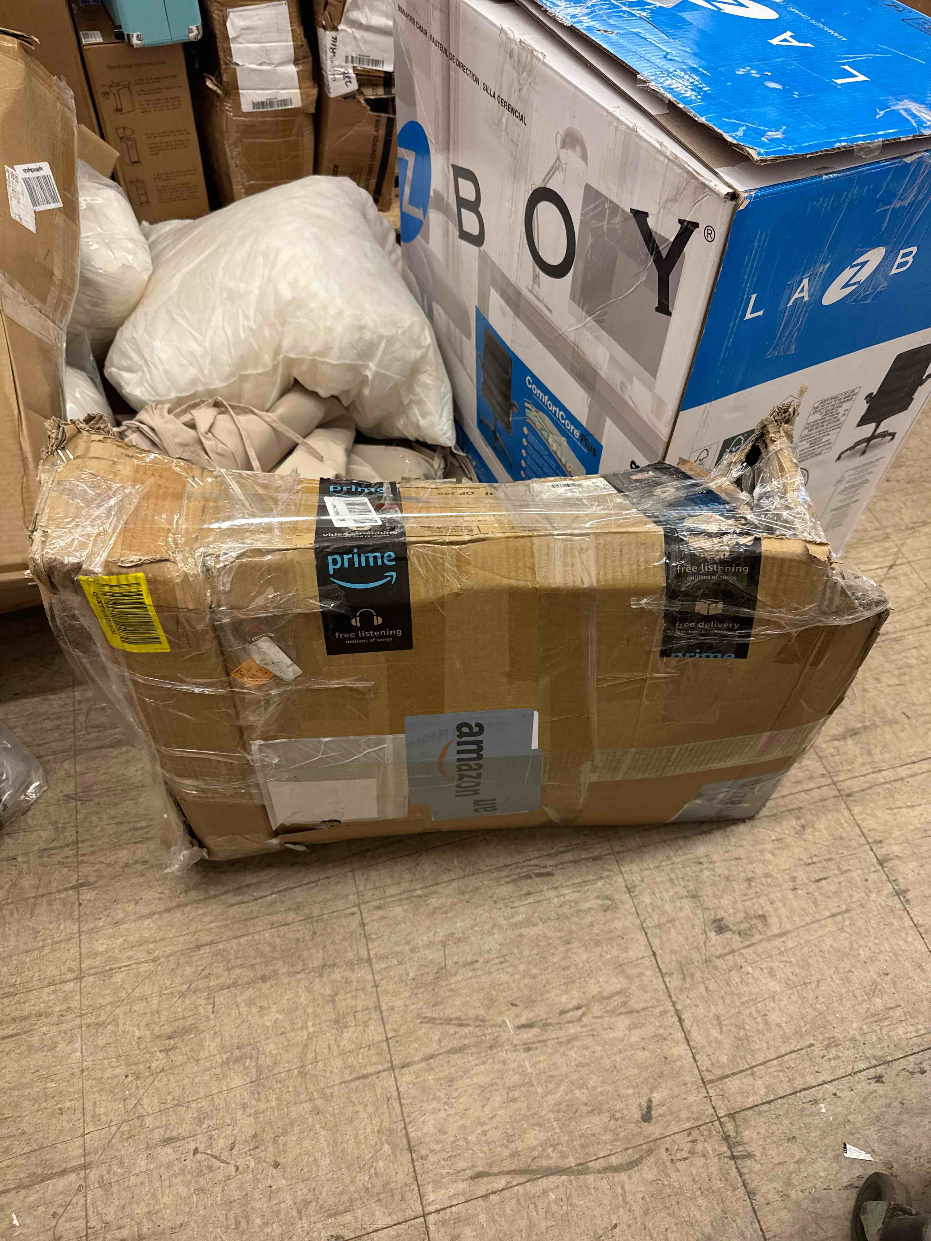https://s3.amazonaws.com/lotting-images-prod/phillipi/BRN1919111_1748890197743.jpeg