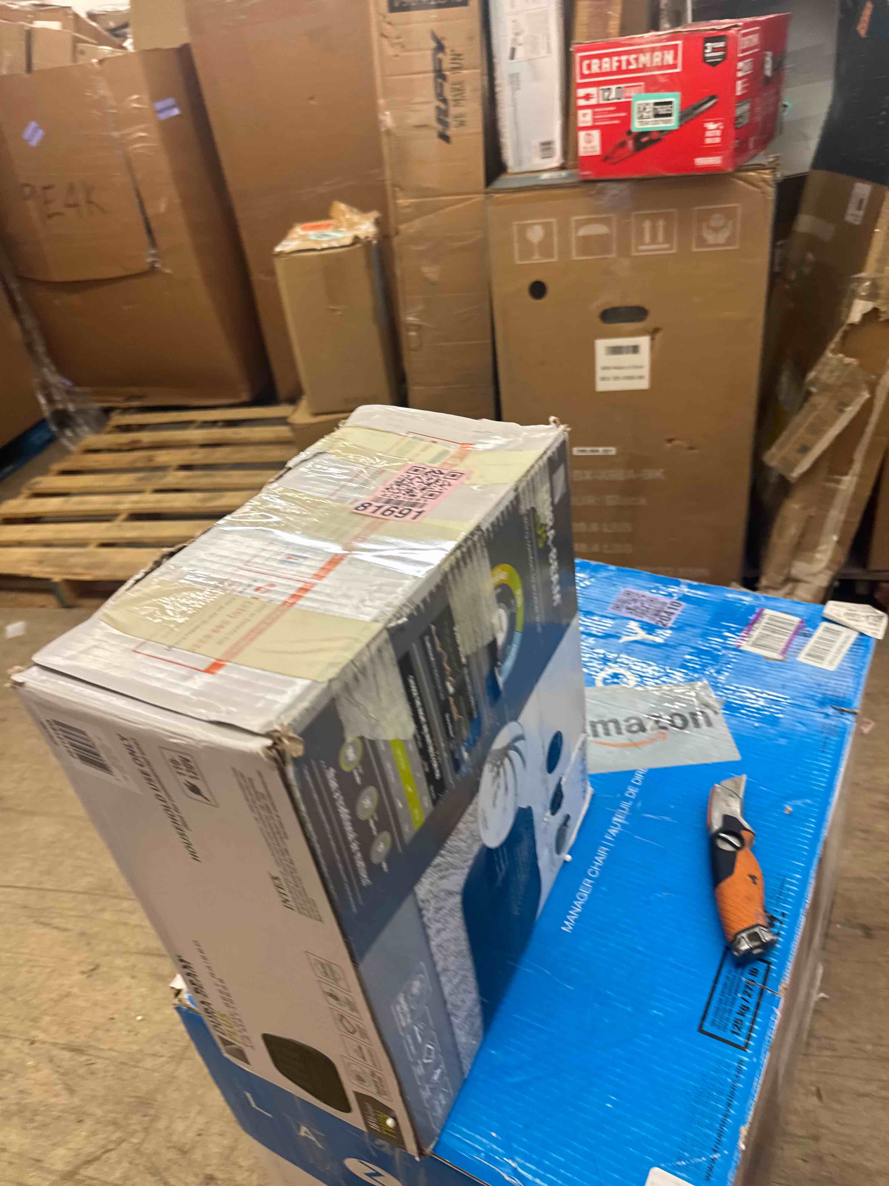 https://s3.amazonaws.com/lotting-images-prod/phillipi/BRN1919176_1749040862325.jpeg
