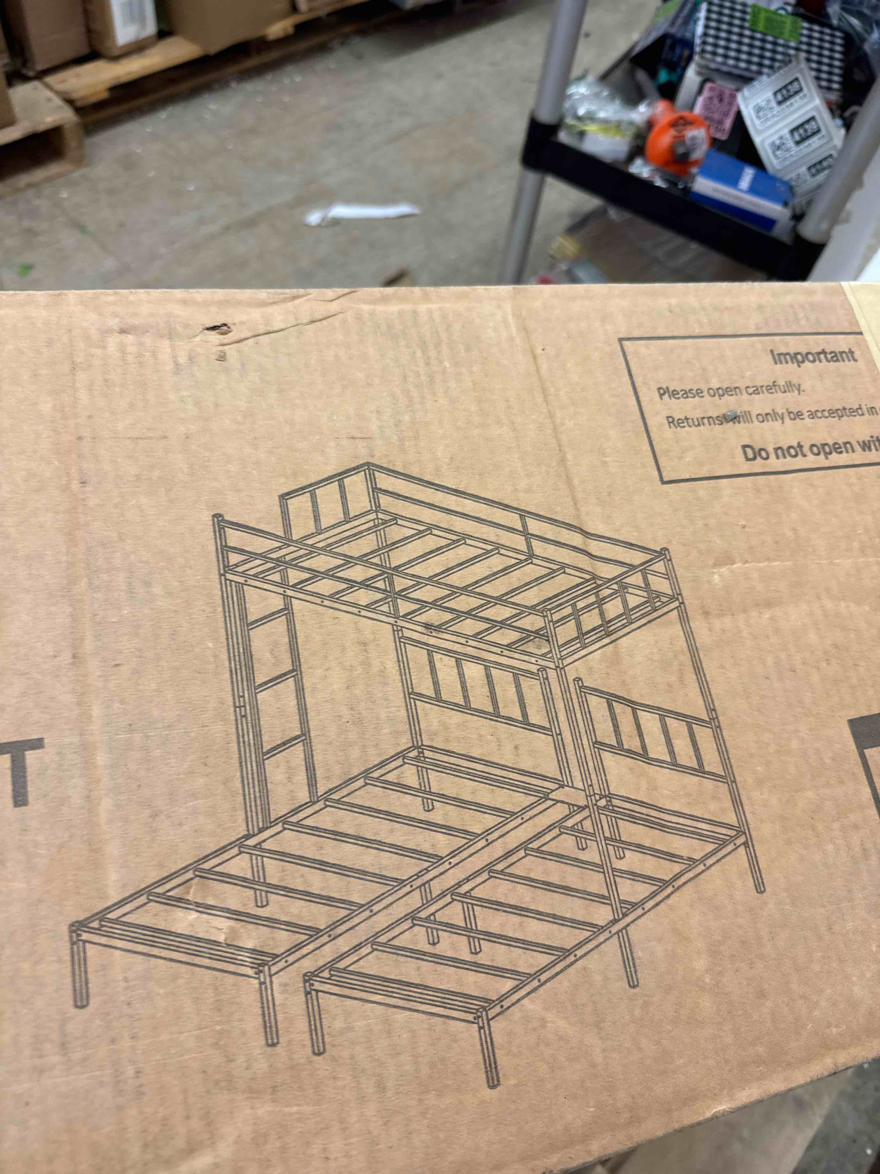https://s3.amazonaws.com/lotting-images-prod/phillipi/BRN1919208_1749047520744.jpeg