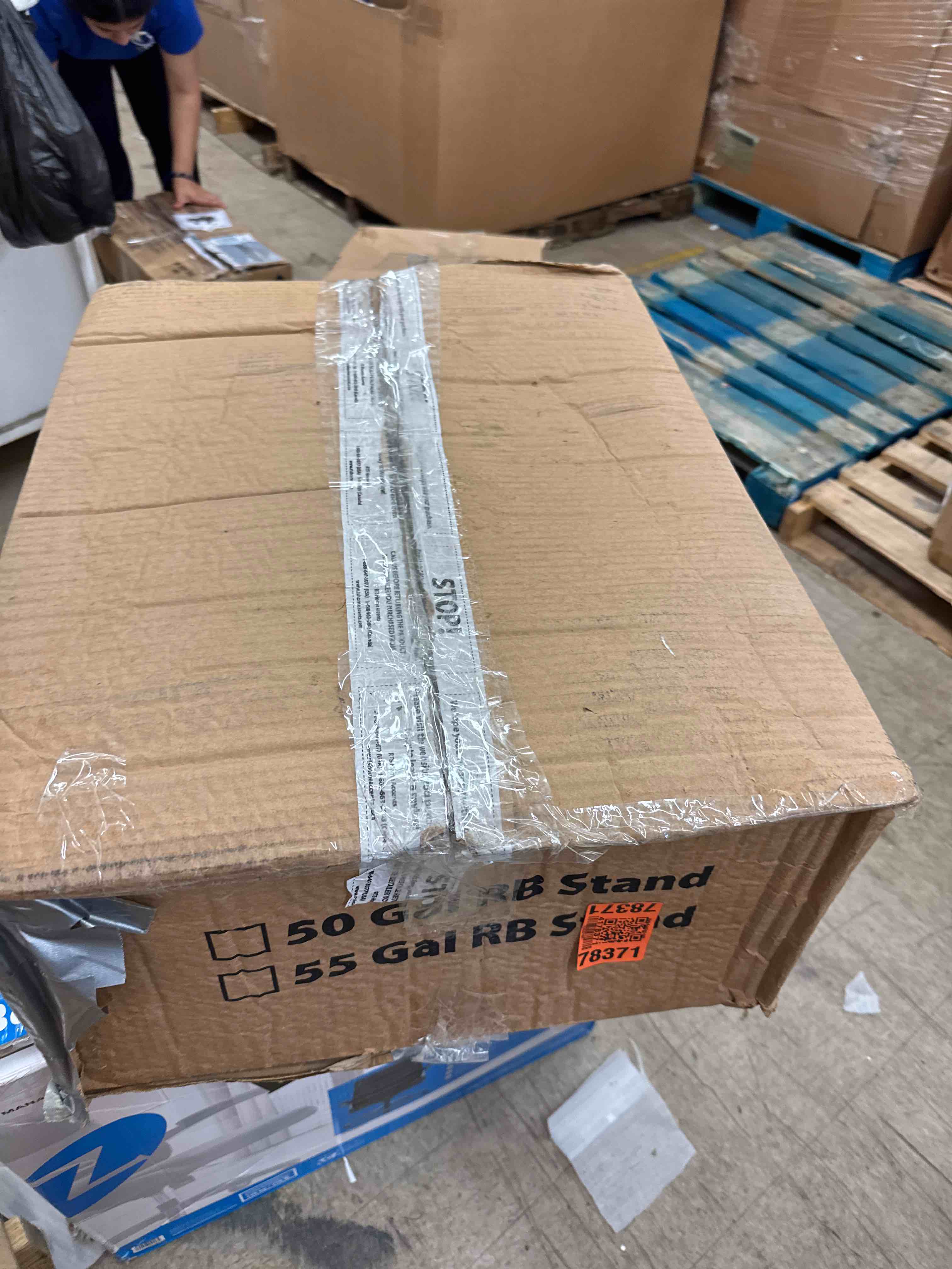 https://s3.amazonaws.com/lotting-images-prod/phillipi/BRN1919210_1749048106008.jpeg
