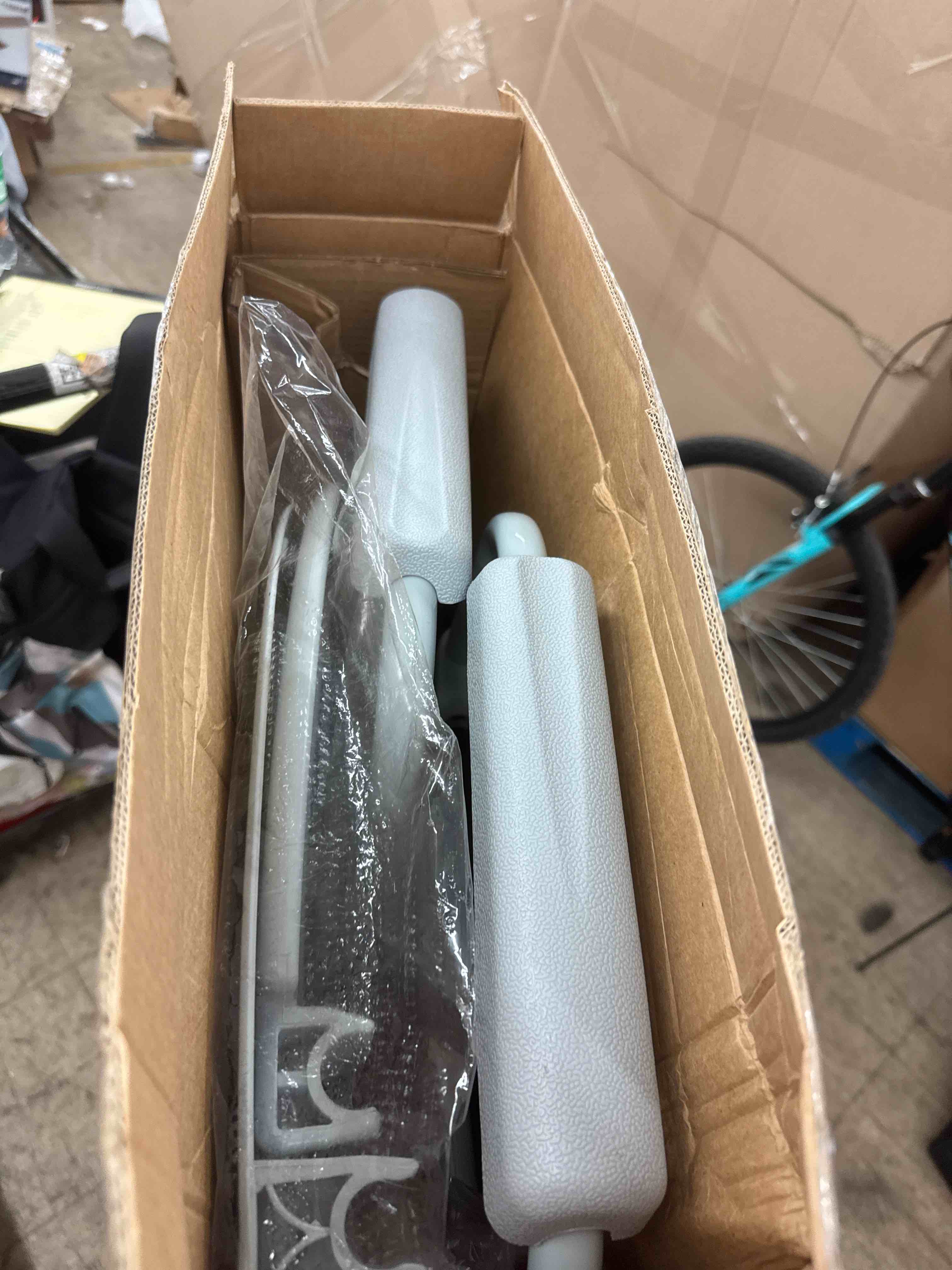 https://s3.amazonaws.com/lotting-images-prod/phillipi/BRN1919646_1749670021641.jpeg