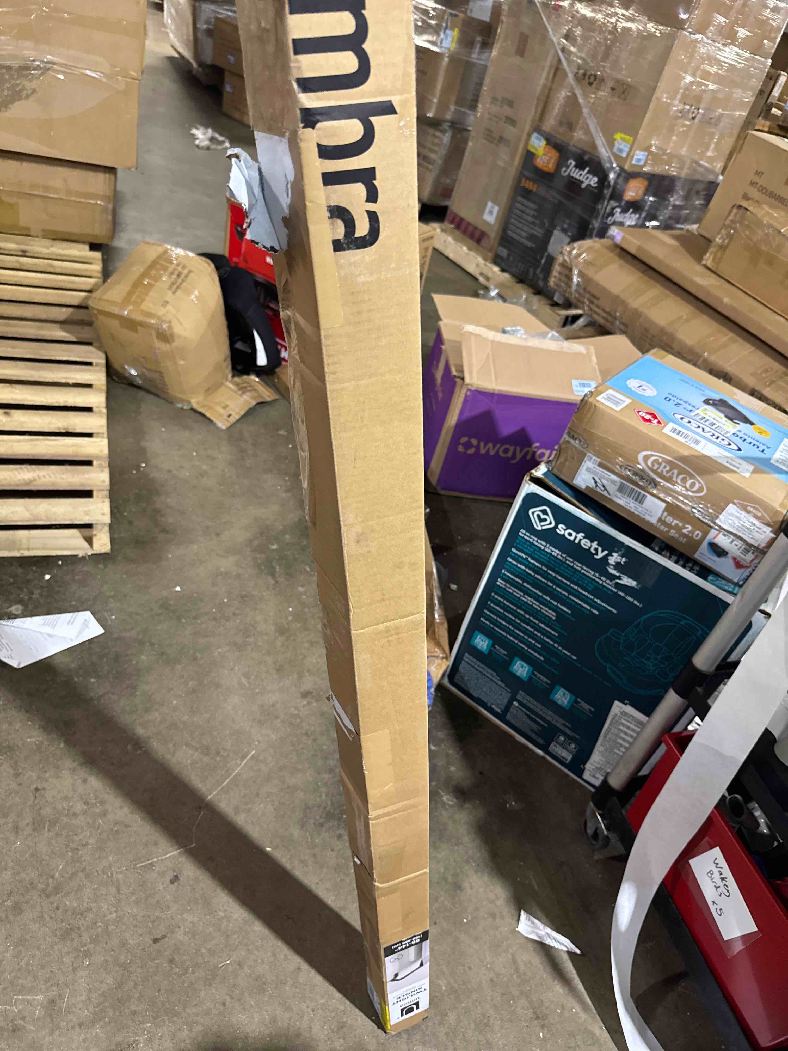 https://s3.amazonaws.com/lotting-images-prod/phillipi/BRN1920147_1750778714347.jpeg
