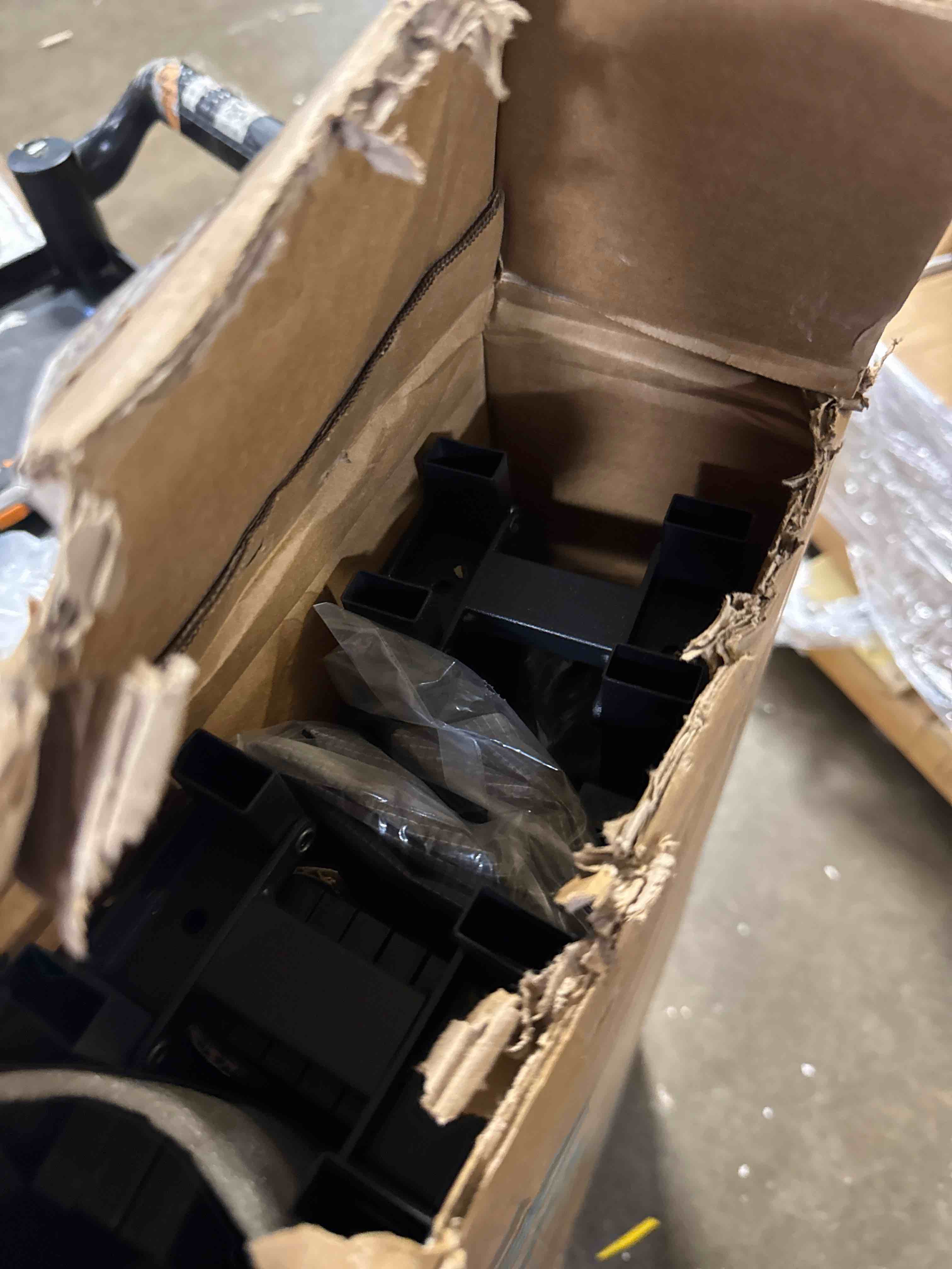 https://s3.amazonaws.com/lotting-images-prod/phillipi/BRN1920196_1751029798763.jpeg