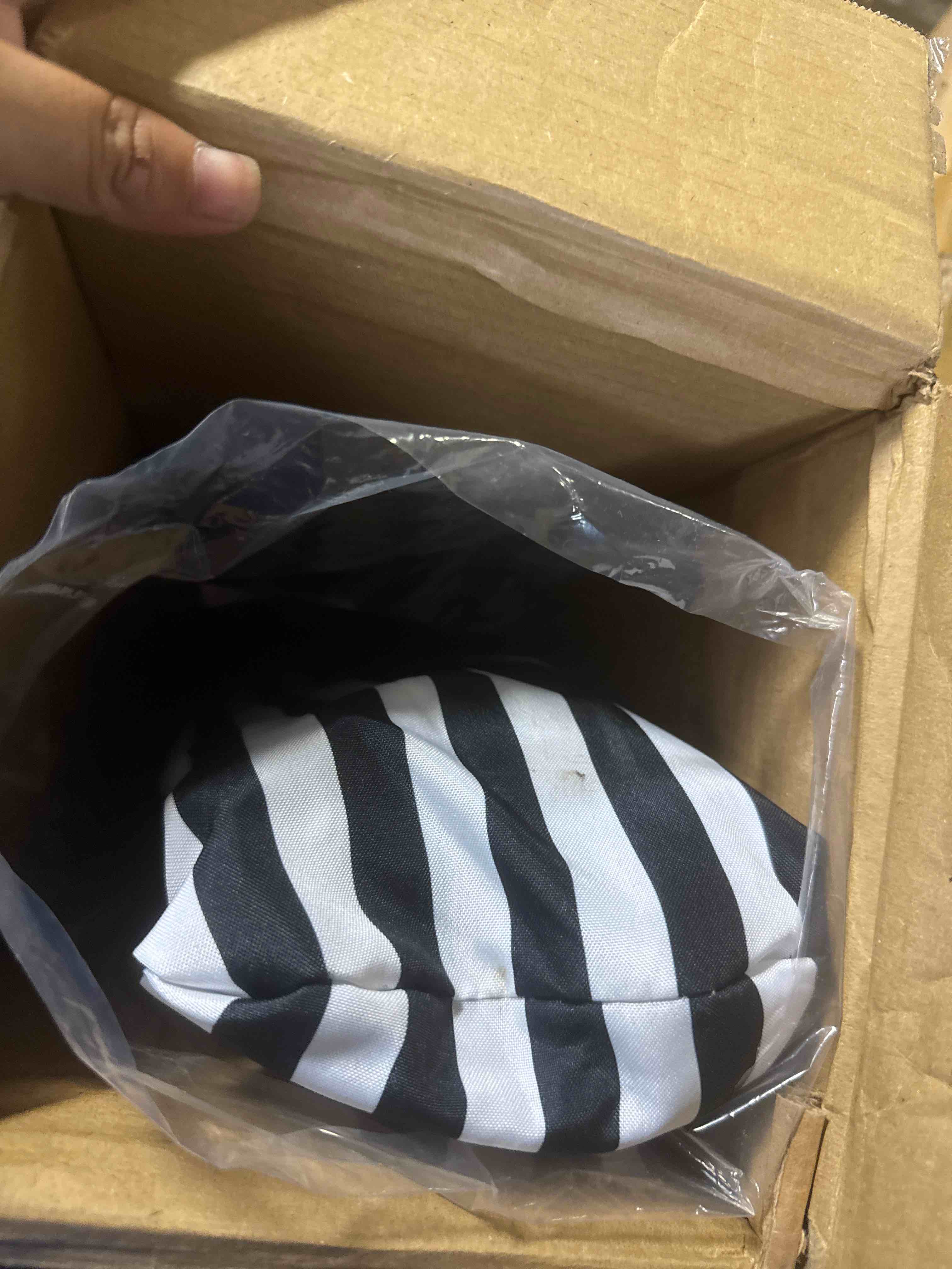 https://s3.amazonaws.com/lotting-images-prod/phillipi/BRN1920214_1751033820422.jpeg