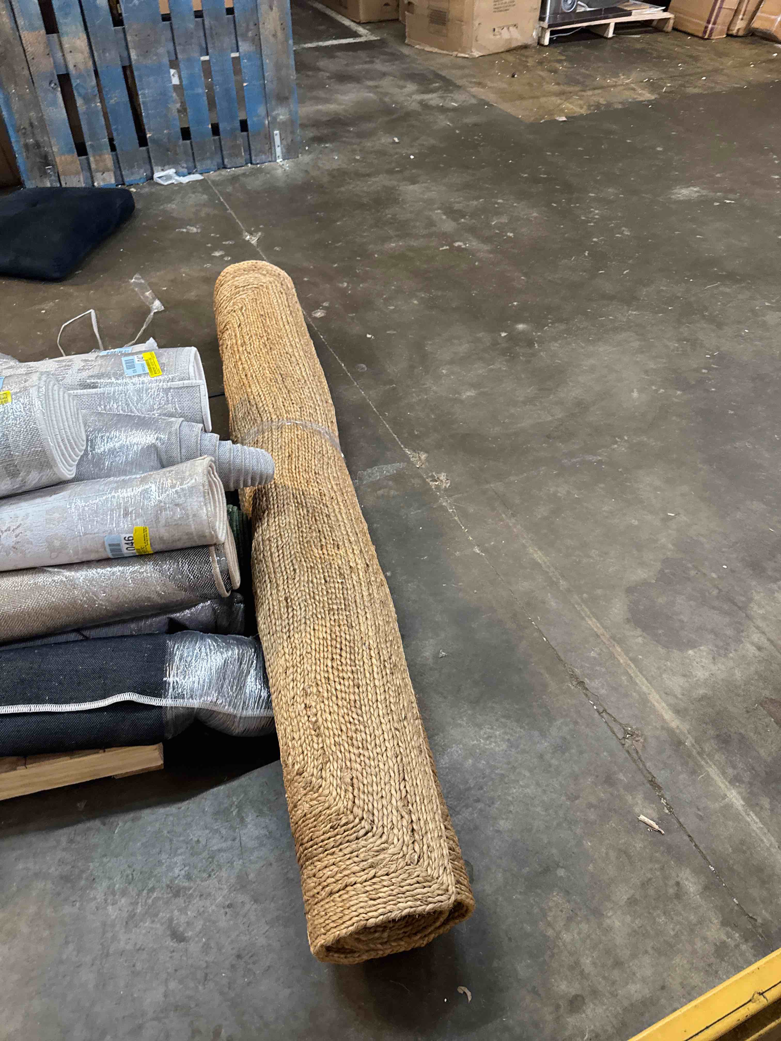 https://s3.amazonaws.com/lotting-images-prod/phillipi/BRN1920222_1751291064672.jpeg