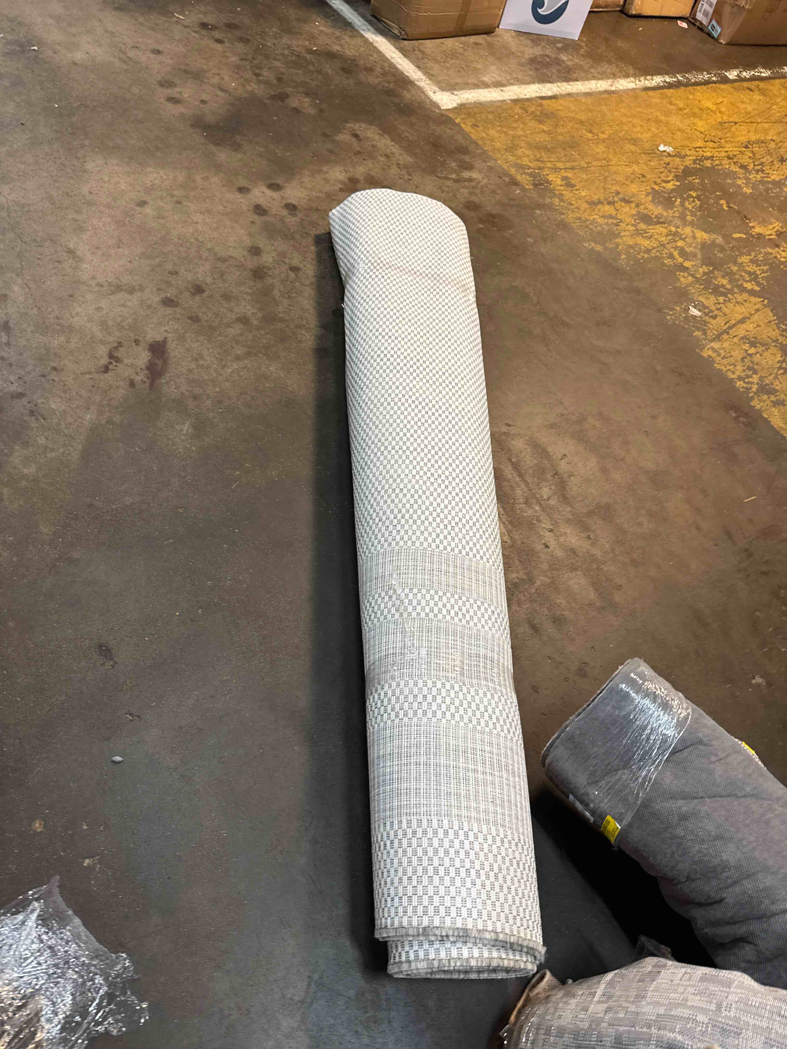https://s3.amazonaws.com/lotting-images-prod/phillipi/BRN1920237_1751295726986.jpeg