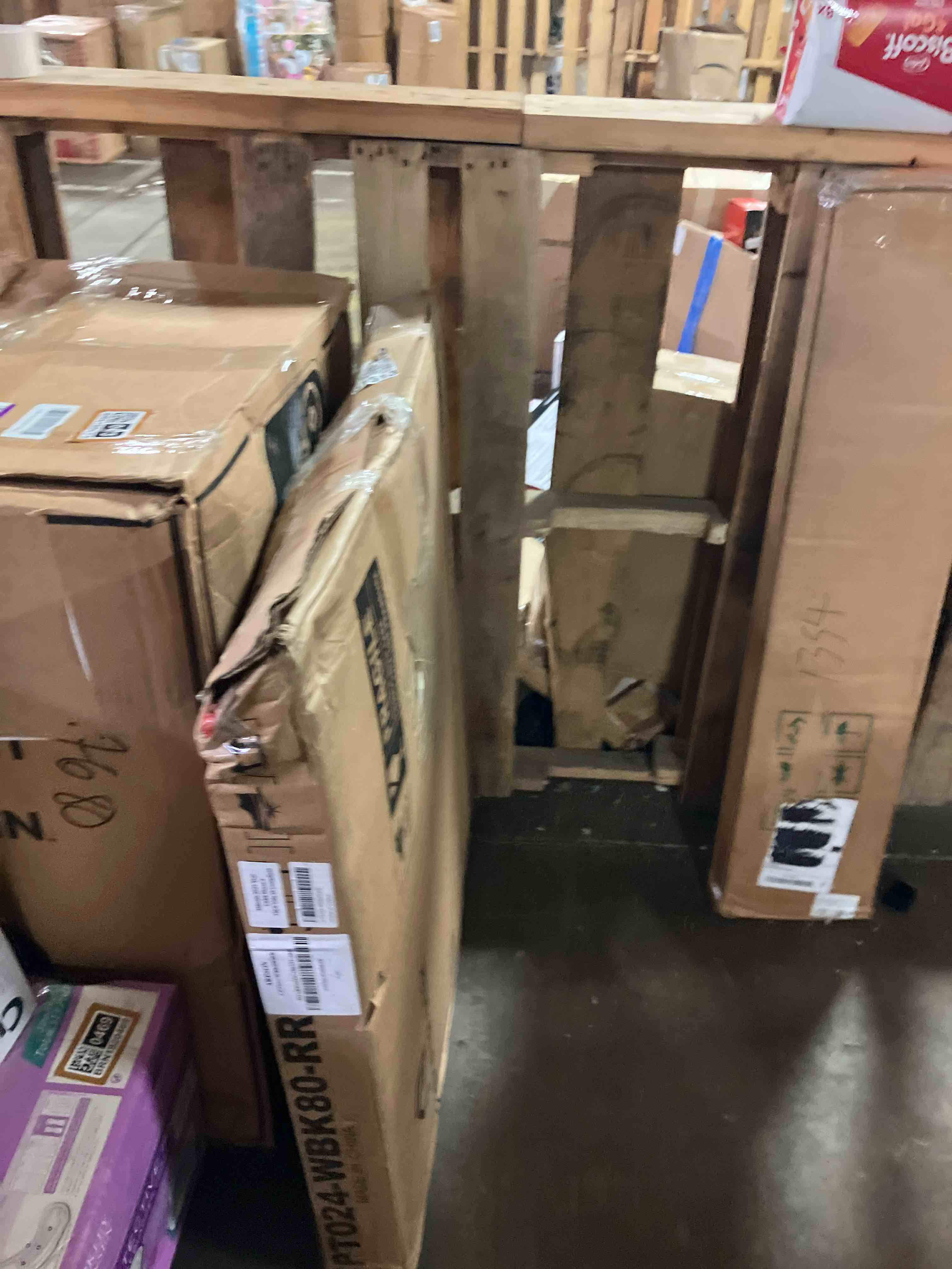 https://s3.amazonaws.com/lotting-images-prod/phillipi/BRN1920464_1753476238760.jpeg