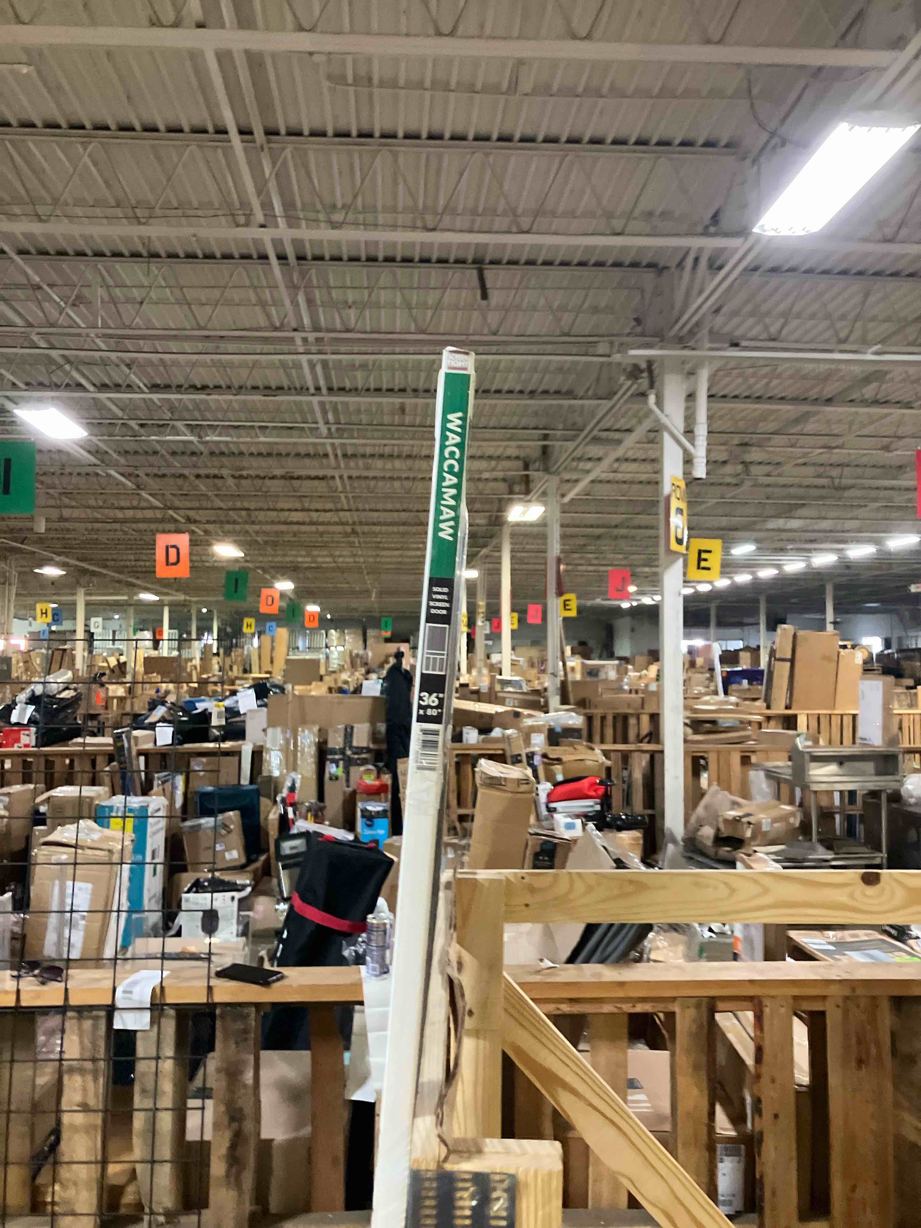 https://s3.amazonaws.com/lotting-images-prod/phillipi/BRN1920528_1754659077469.jpeg