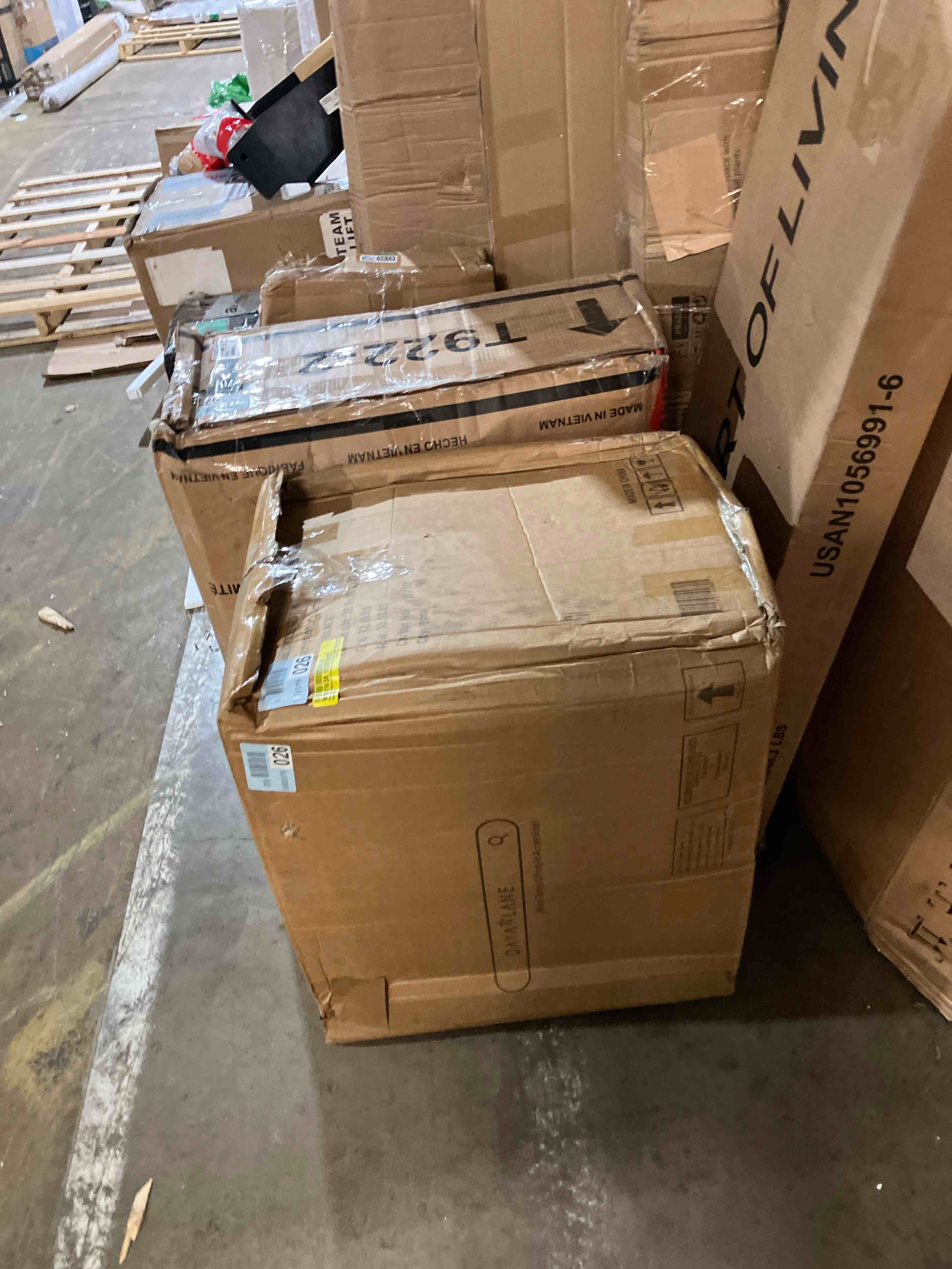 https://s3.amazonaws.com/lotting-images-prod/phillipi/BRN1920623_1753804182889.jpeg