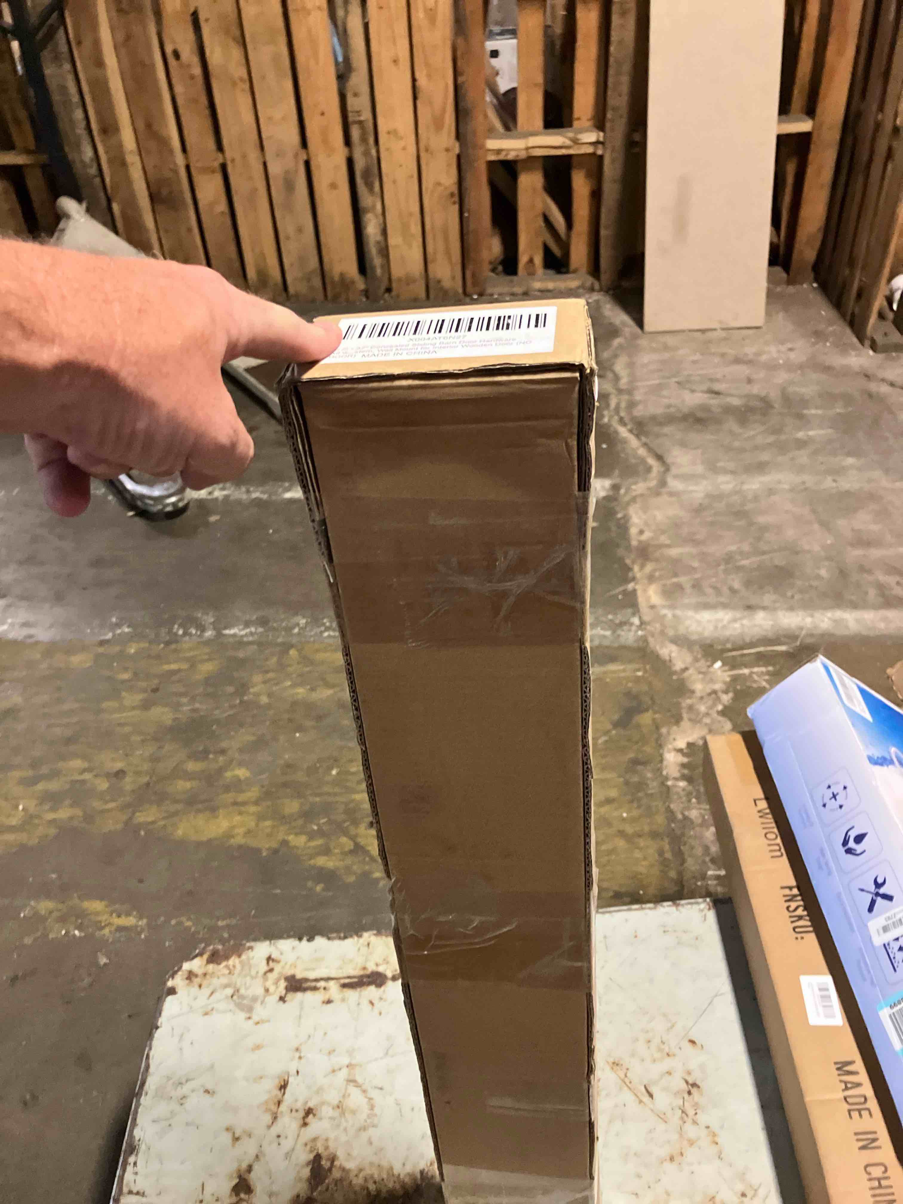 https://s3.amazonaws.com/lotting-images-prod/phillipi/BRN1920958_1753987049772.jpeg