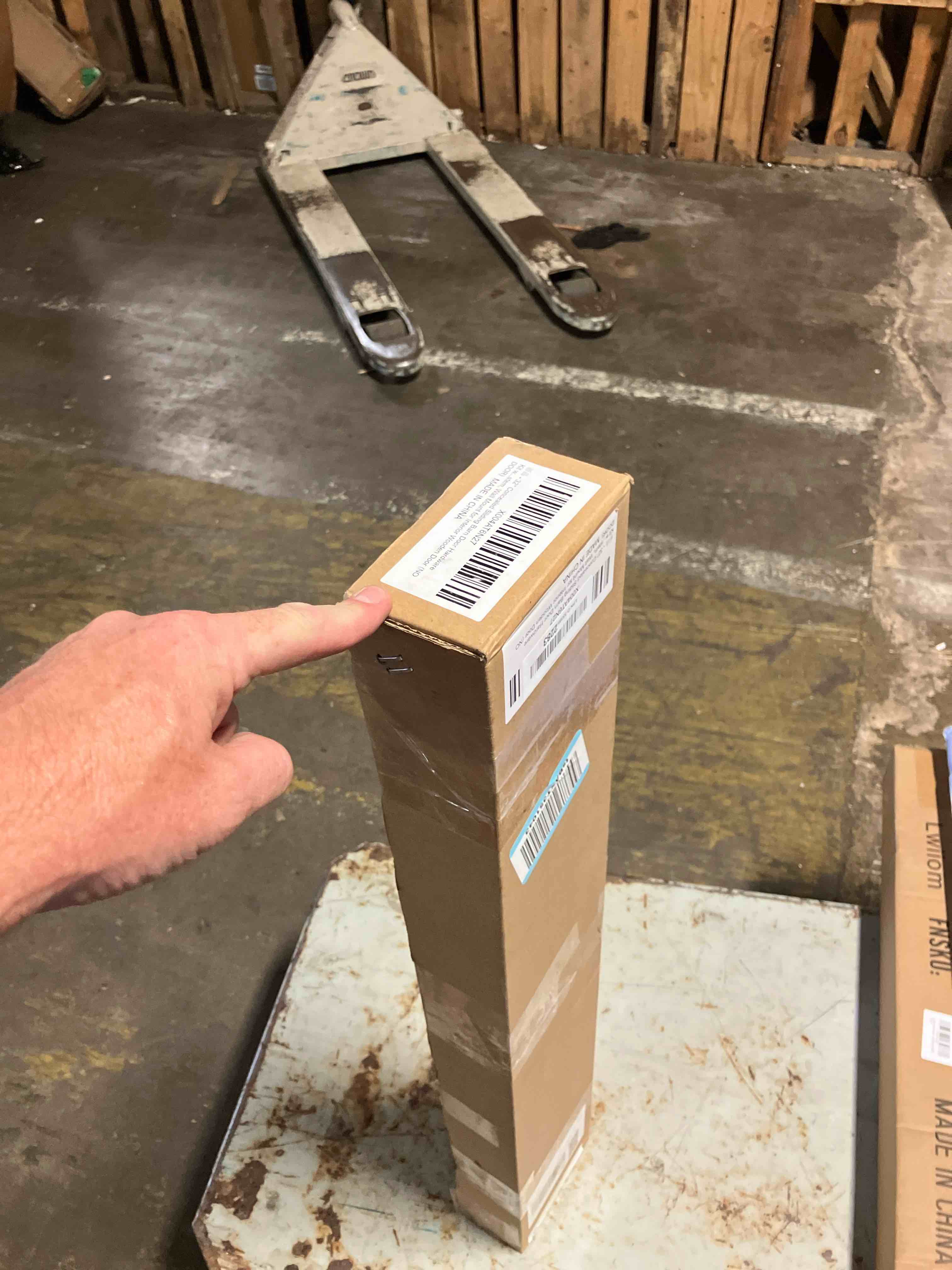 https://s3.amazonaws.com/lotting-images-prod/phillipi/BRN1920958_1753987052000.jpeg