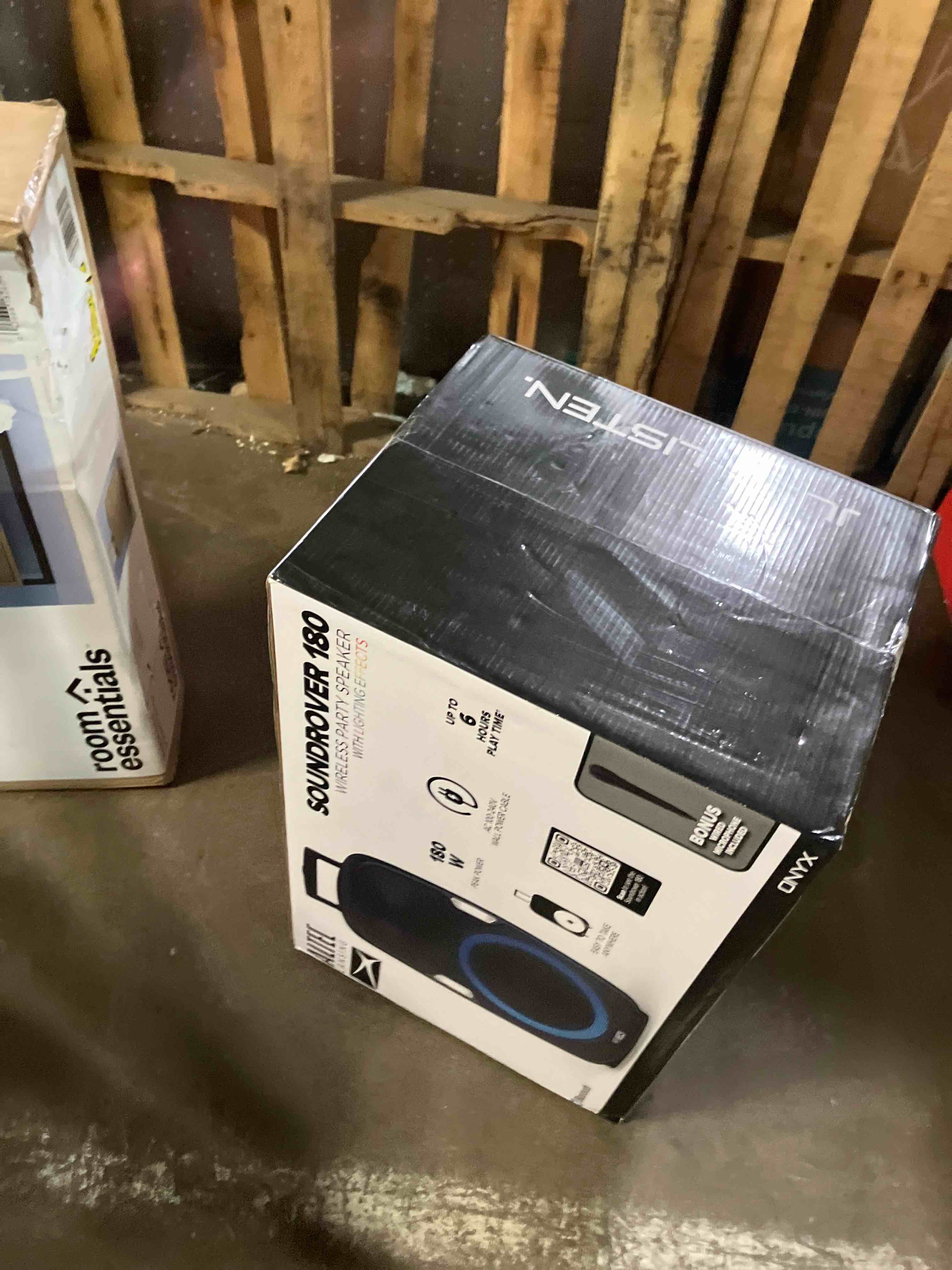 https://s3.amazonaws.com/lotting-images-prod/phillipi/BRN1921004_1753391786506.jpeg