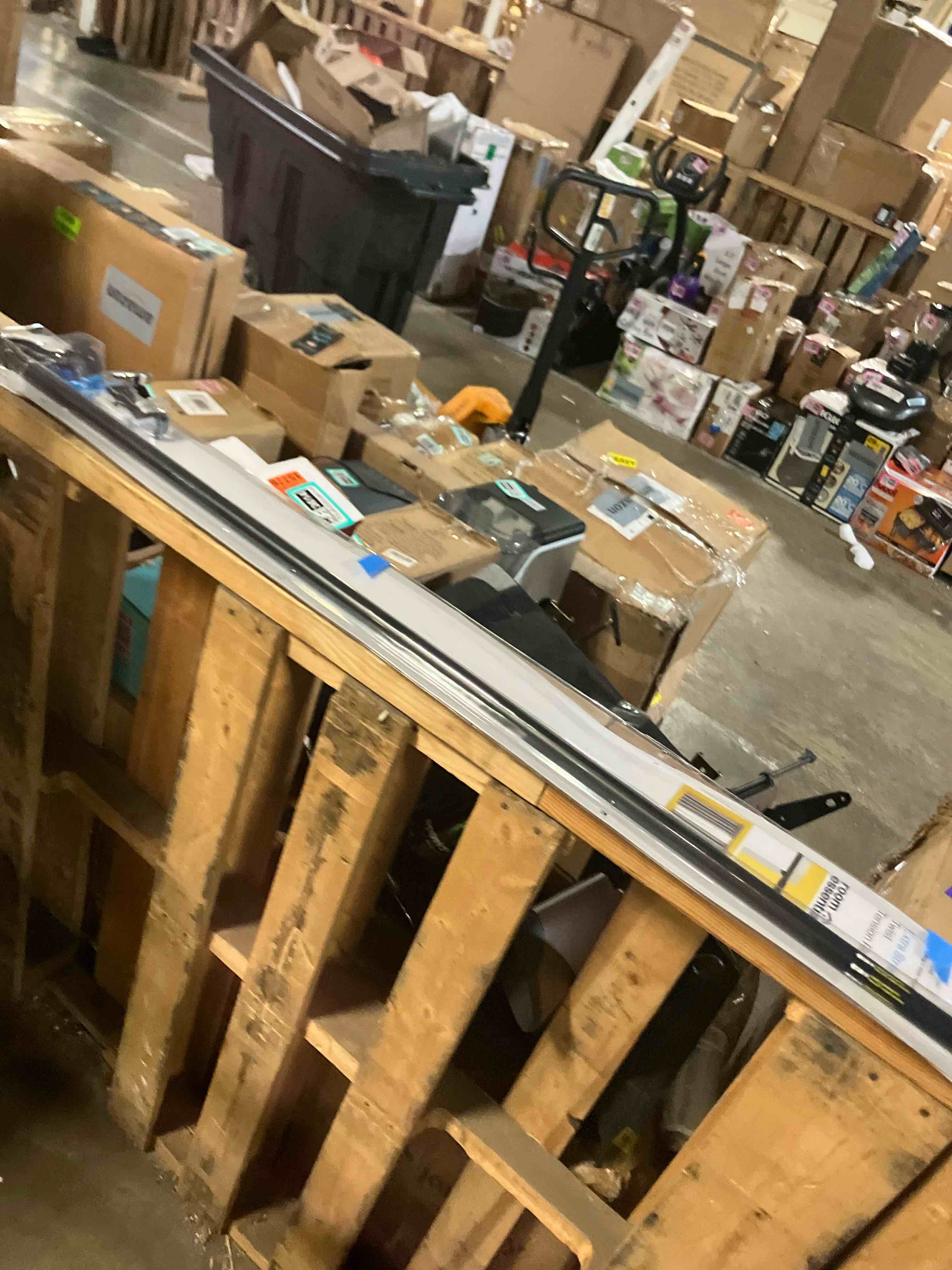 https://s3.amazonaws.com/lotting-images-prod/phillipi/BRN1921037_1753451363069.jpeg