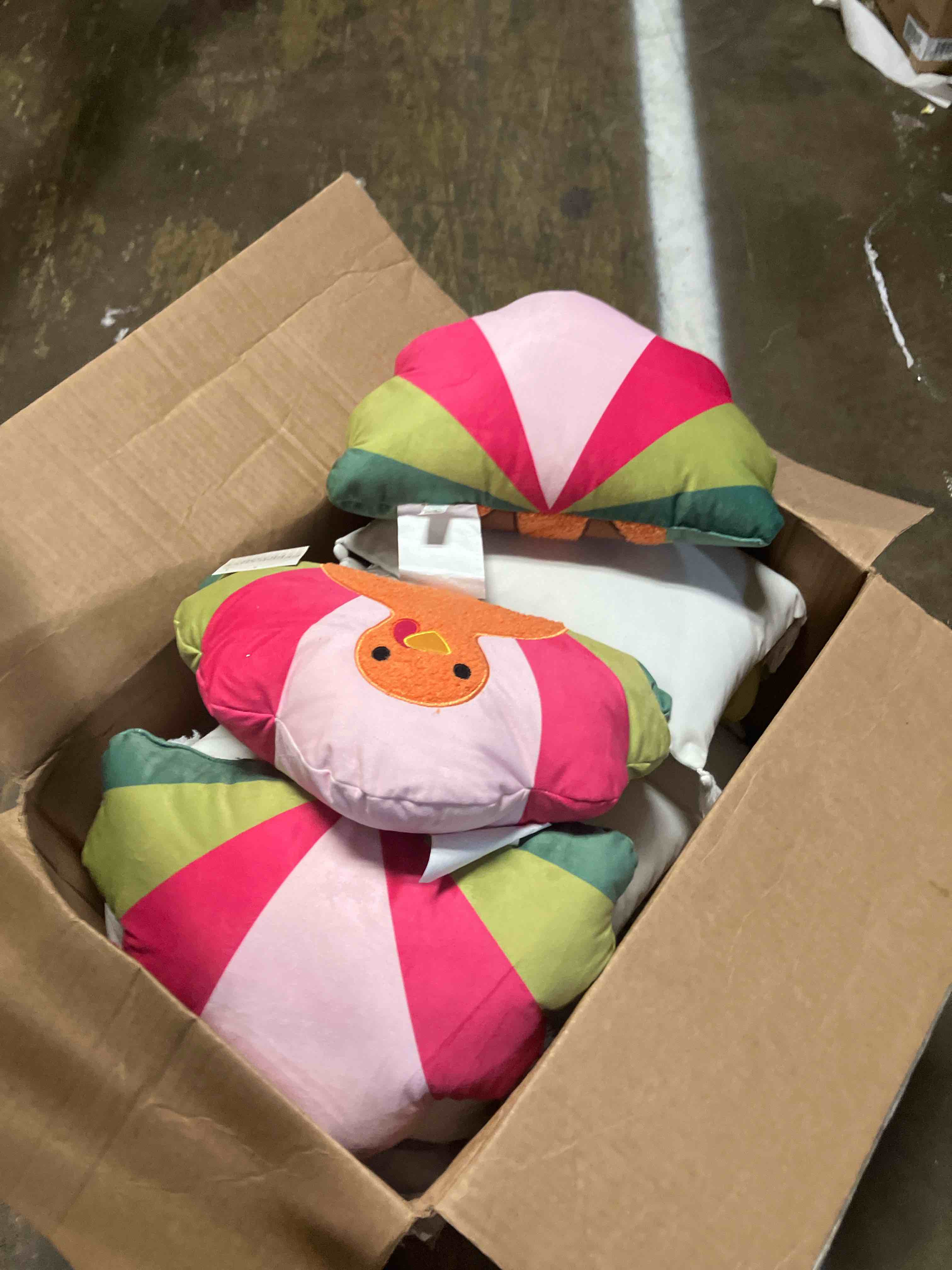 https://s3.amazonaws.com/lotting-images-prod/phillipi/BRN1921060_1753456613227.jpeg