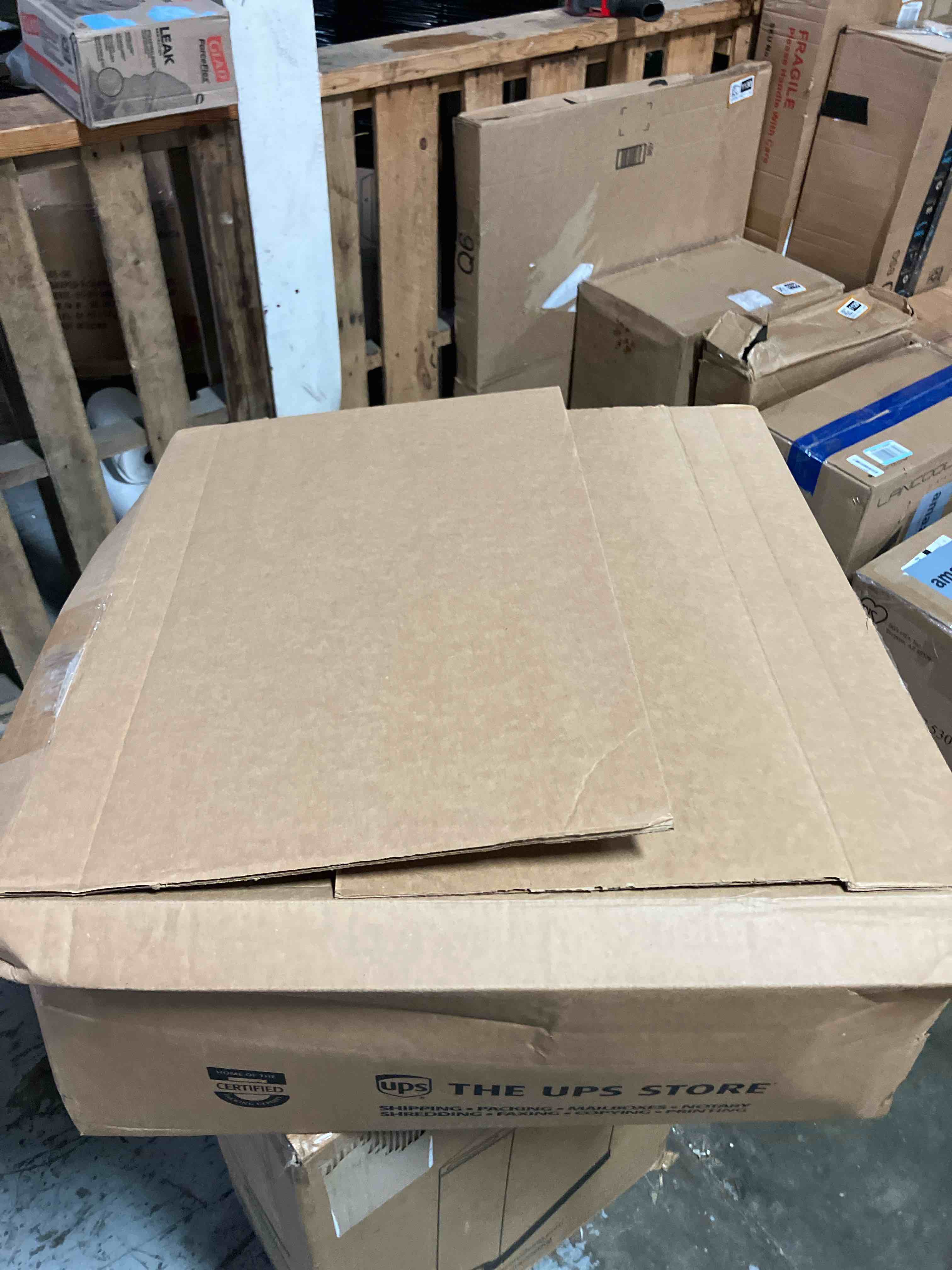 https://s3.amazonaws.com/lotting-images-prod/phillipi/BRN1921128_1753453248639.jpeg