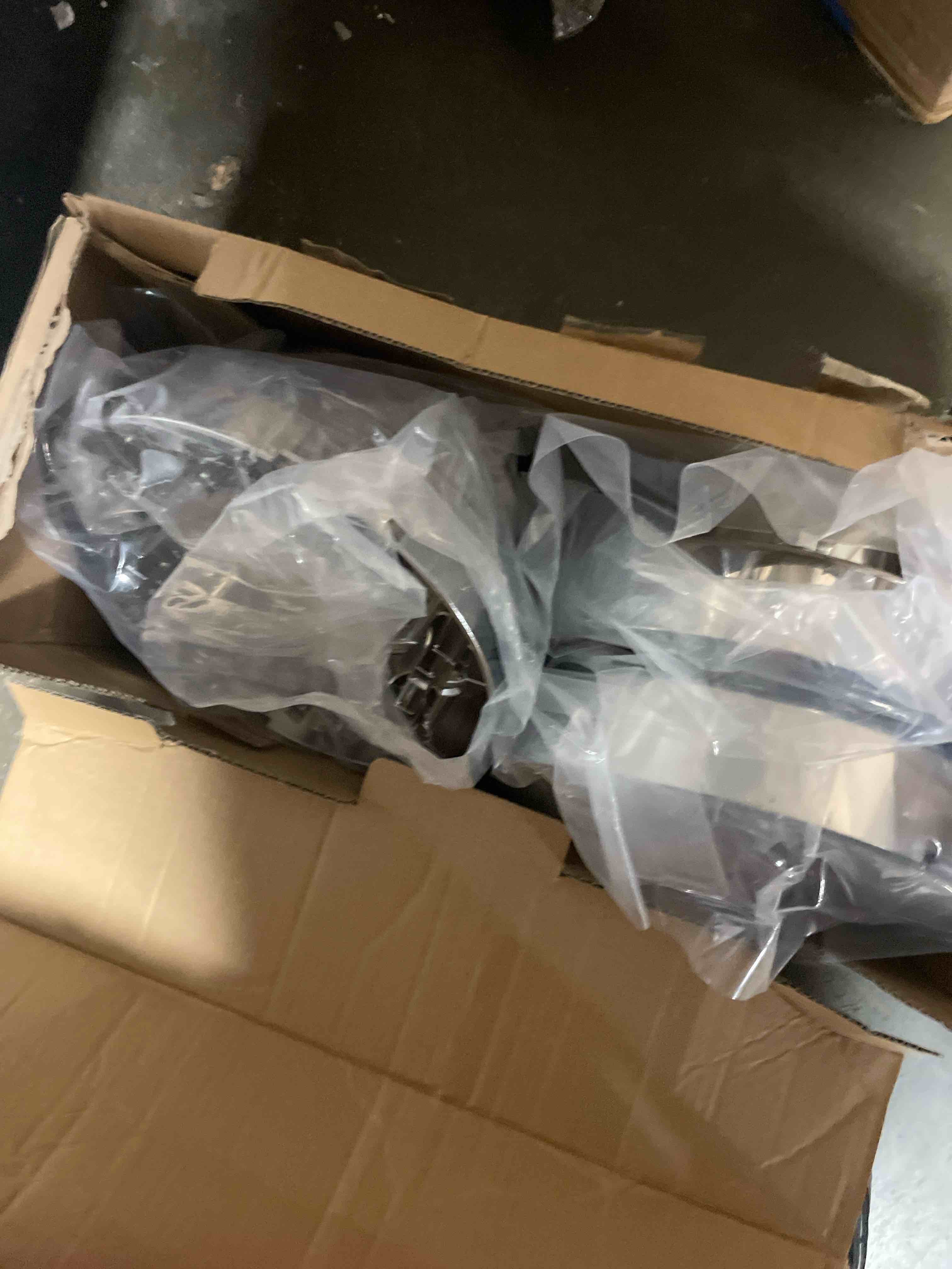 https://s3.amazonaws.com/lotting-images-prod/phillipi/BRN1921174_1753899721474.jpeg