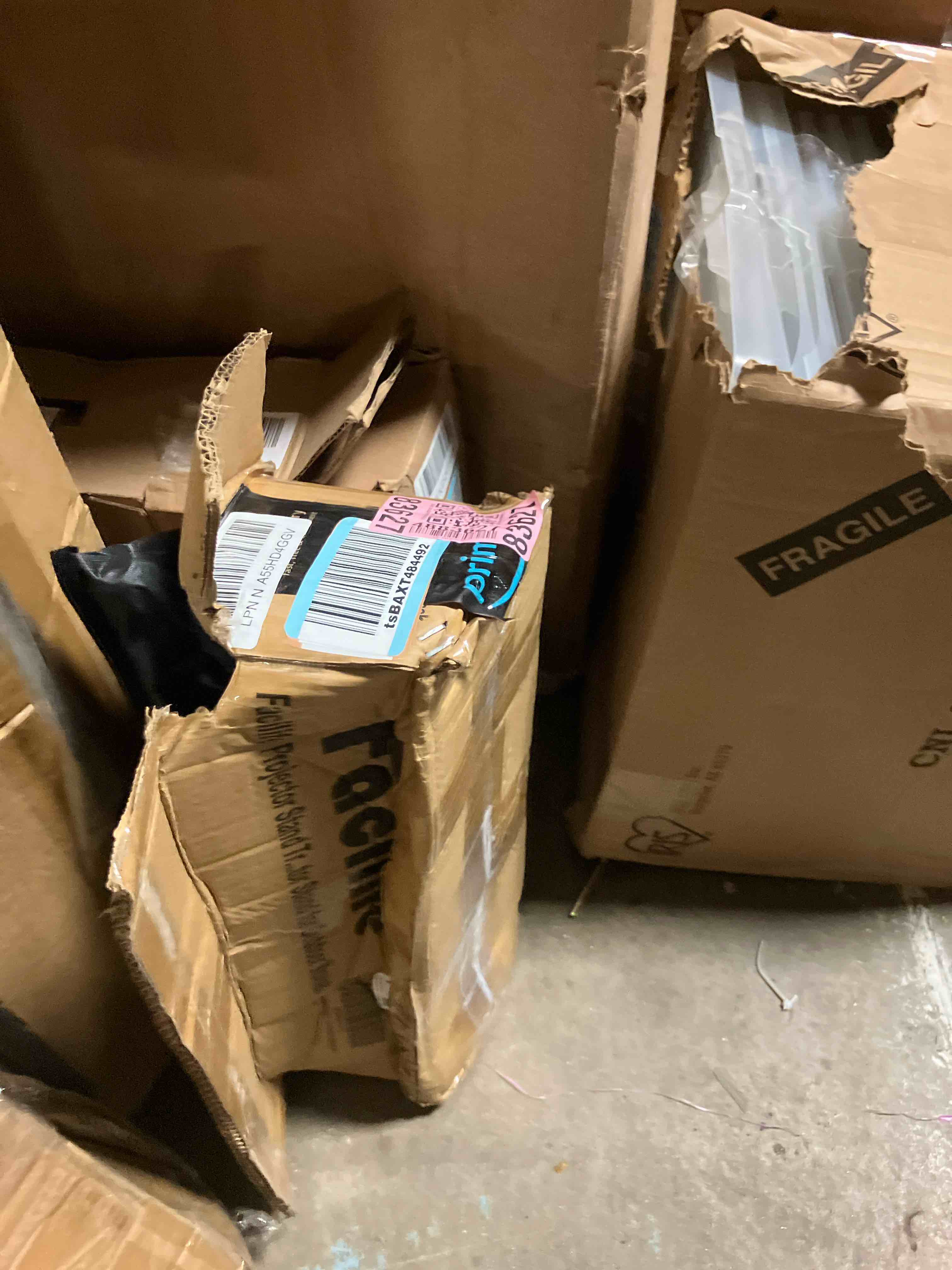 https://s3.amazonaws.com/lotting-images-prod/phillipi/BRN1921241_1753910442393.jpeg