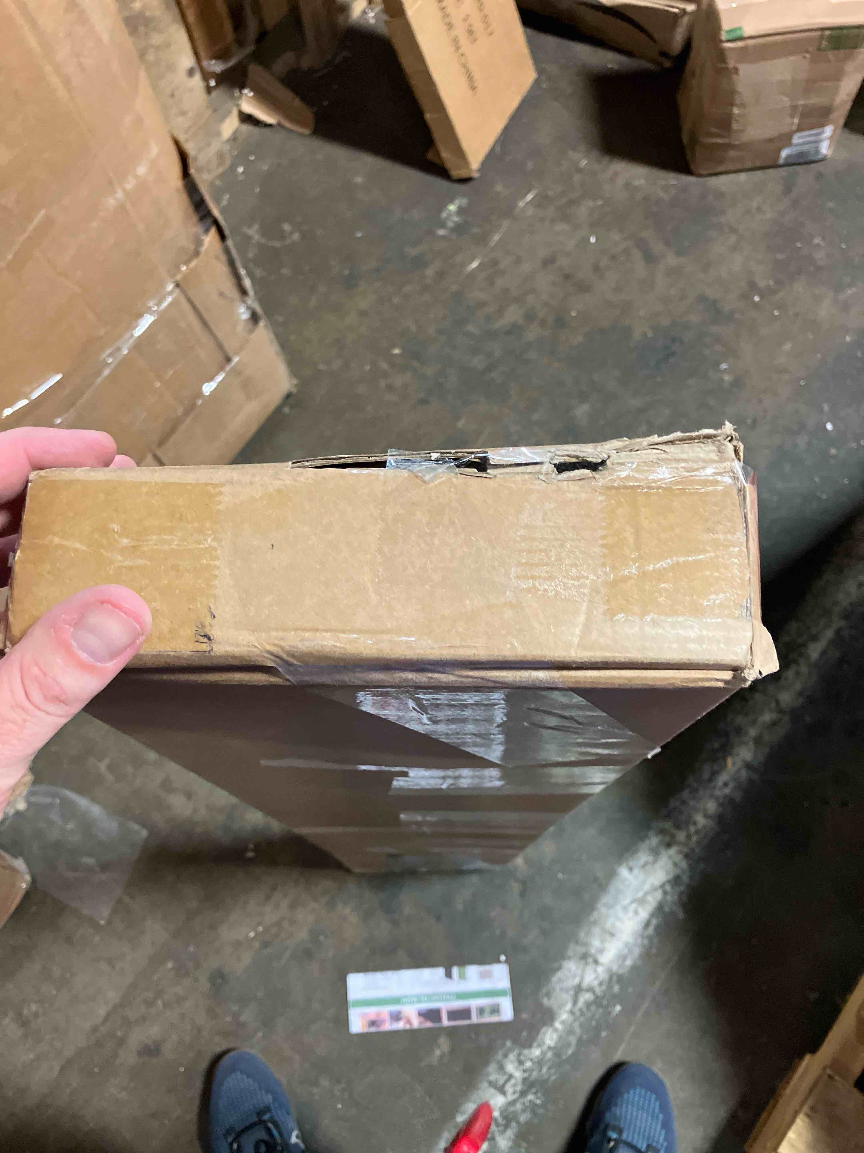 https://s3.amazonaws.com/lotting-images-prod/phillipi/BRN1921270_1753969196579.jpeg