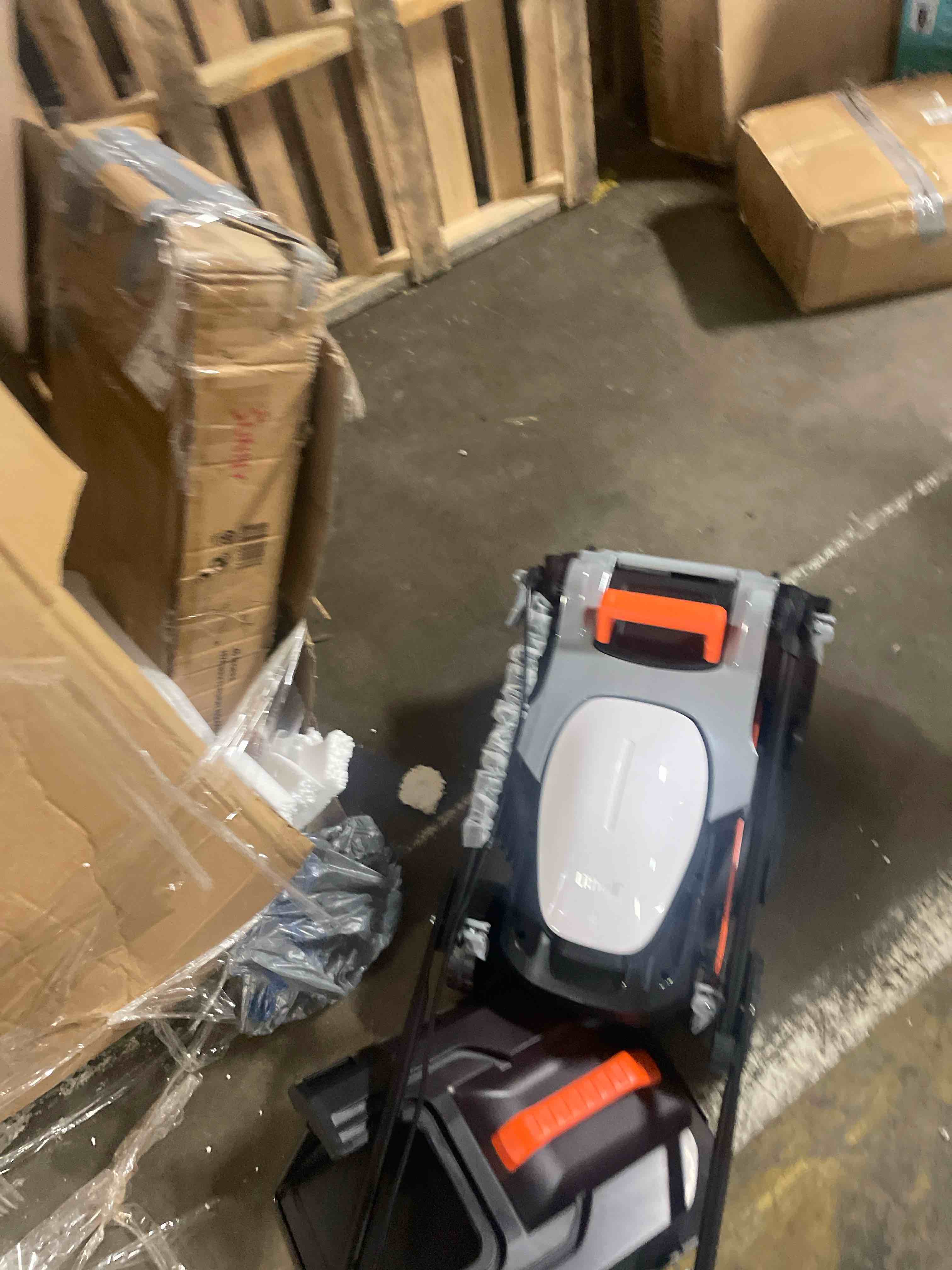 https://s3.amazonaws.com/lotting-images-prod/phillipi/BRN1921327_1753968363146.jpeg