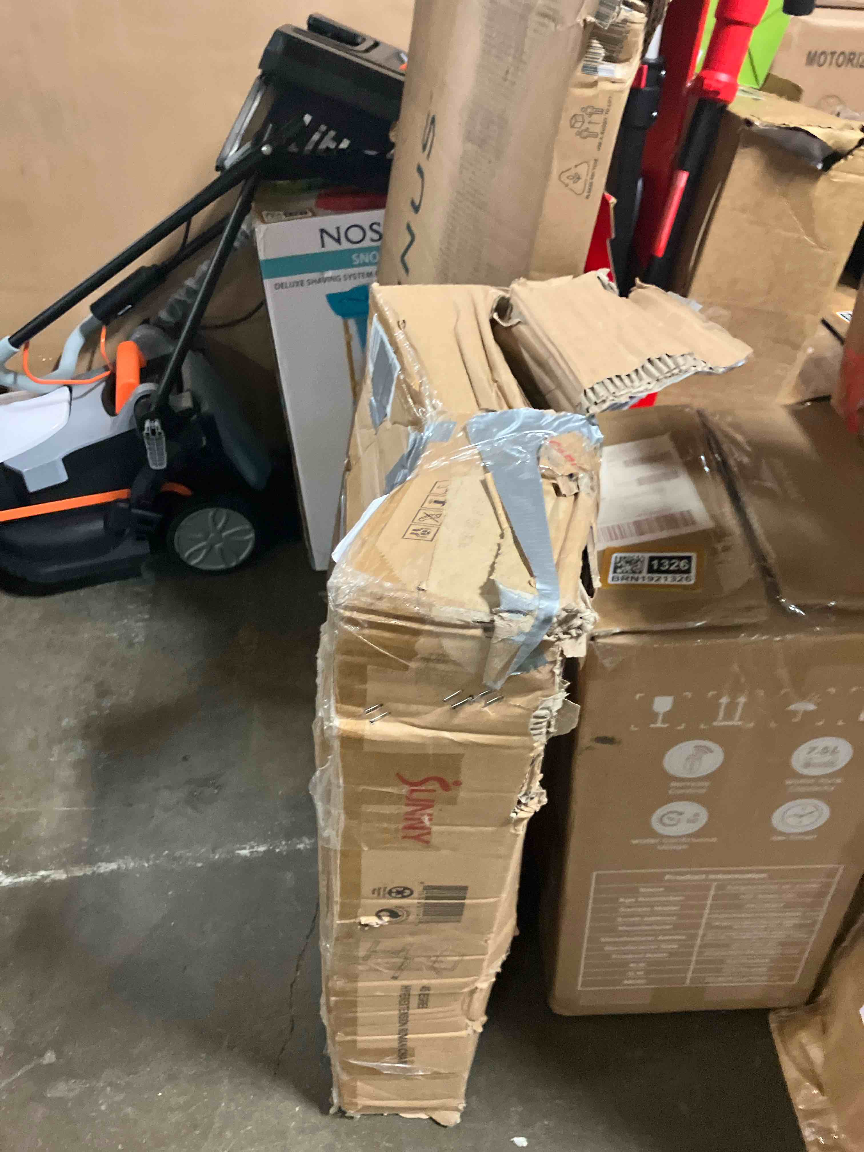 https://s3.amazonaws.com/lotting-images-prod/phillipi/BRN1921329_1753968528078.jpeg