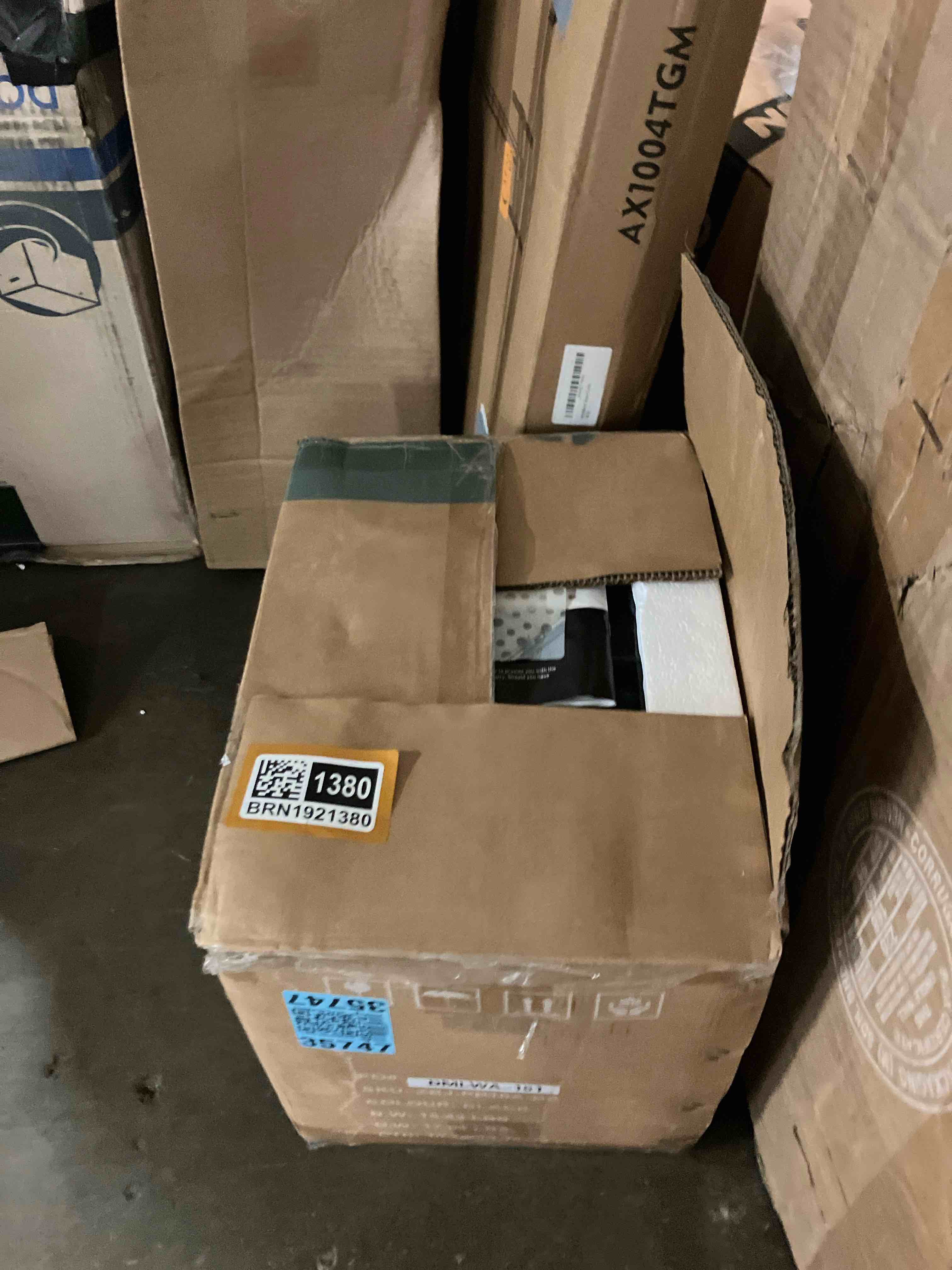 https://s3.amazonaws.com/lotting-images-prod/phillipi/BRN1921380_1753973784980.jpeg