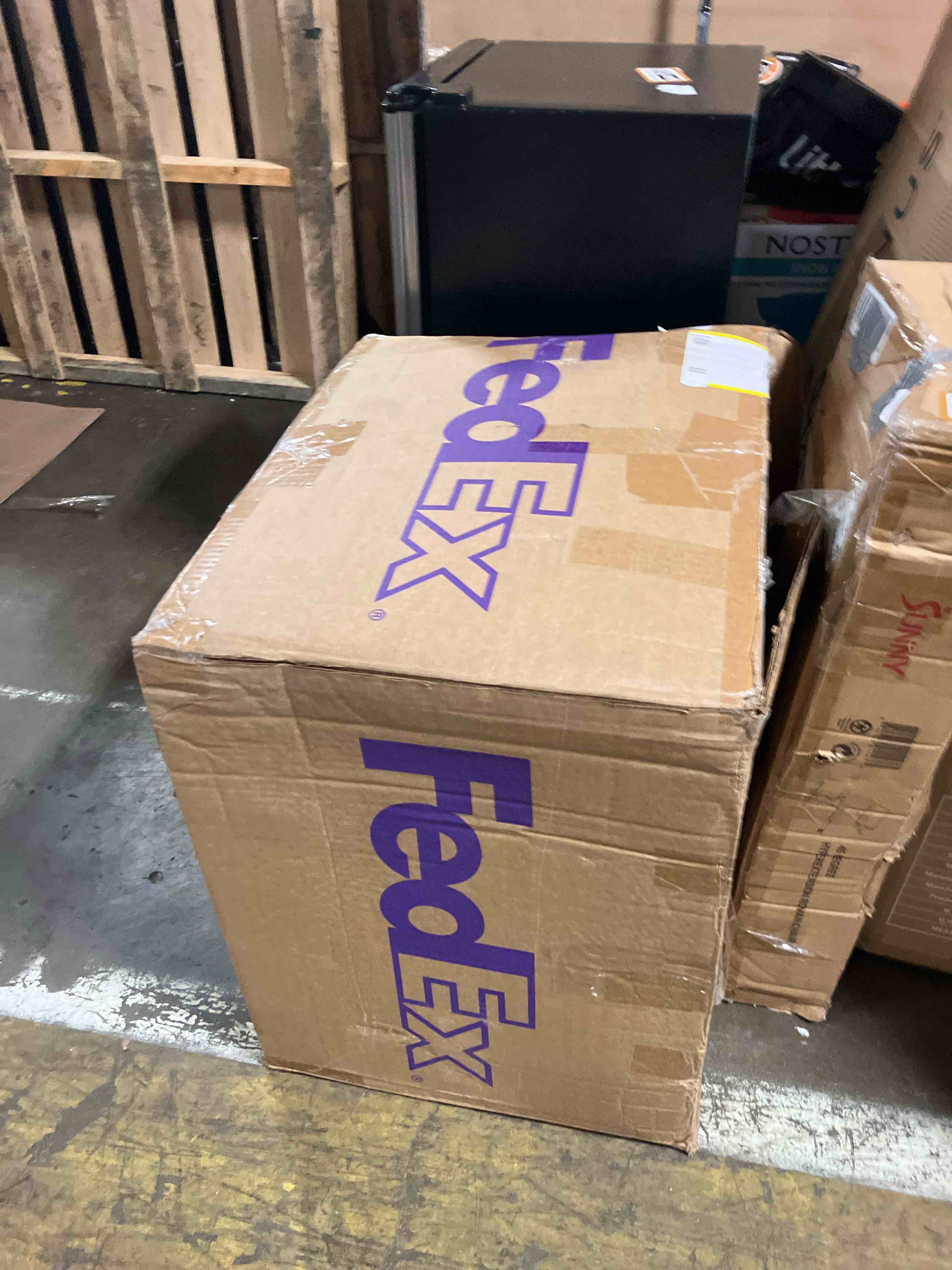 https://s3.amazonaws.com/lotting-images-prod/phillipi/BRN1921390_1753969875599.jpeg