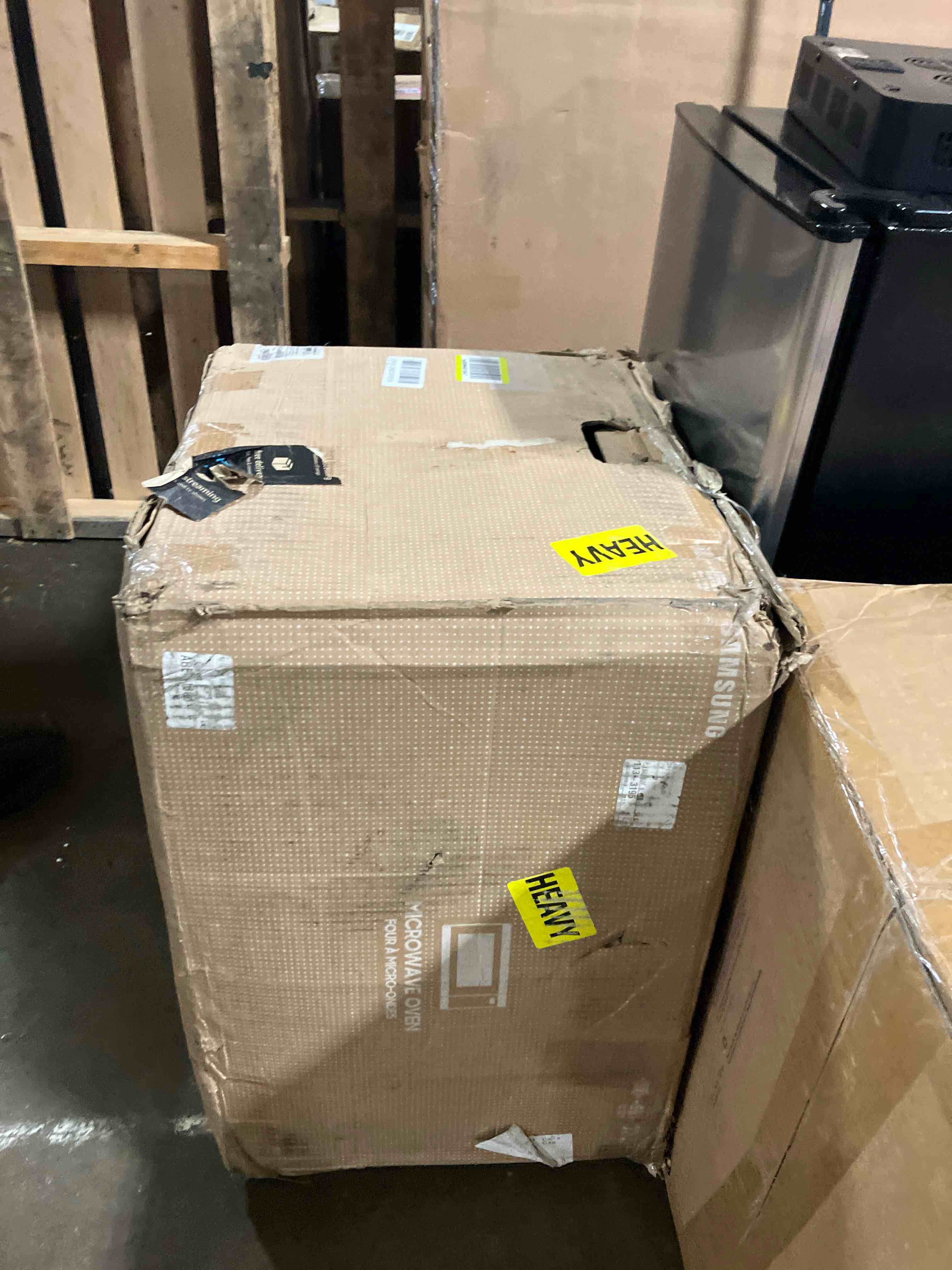 https://s3.amazonaws.com/lotting-images-prod/phillipi/BRN1921392_1753970210145.jpeg