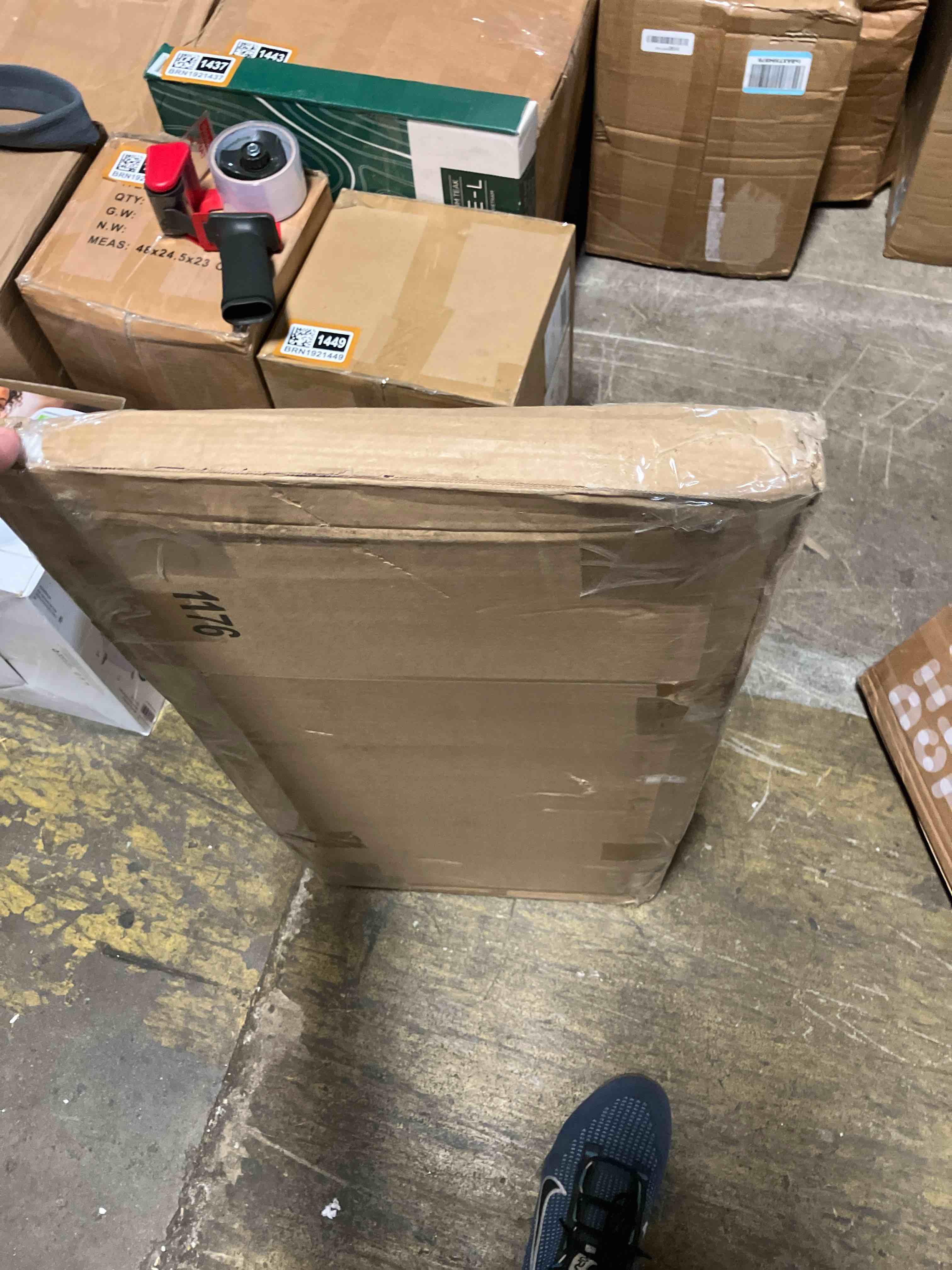https://s3.amazonaws.com/lotting-images-prod/phillipi/BRN1921422_1753983764225.jpeg