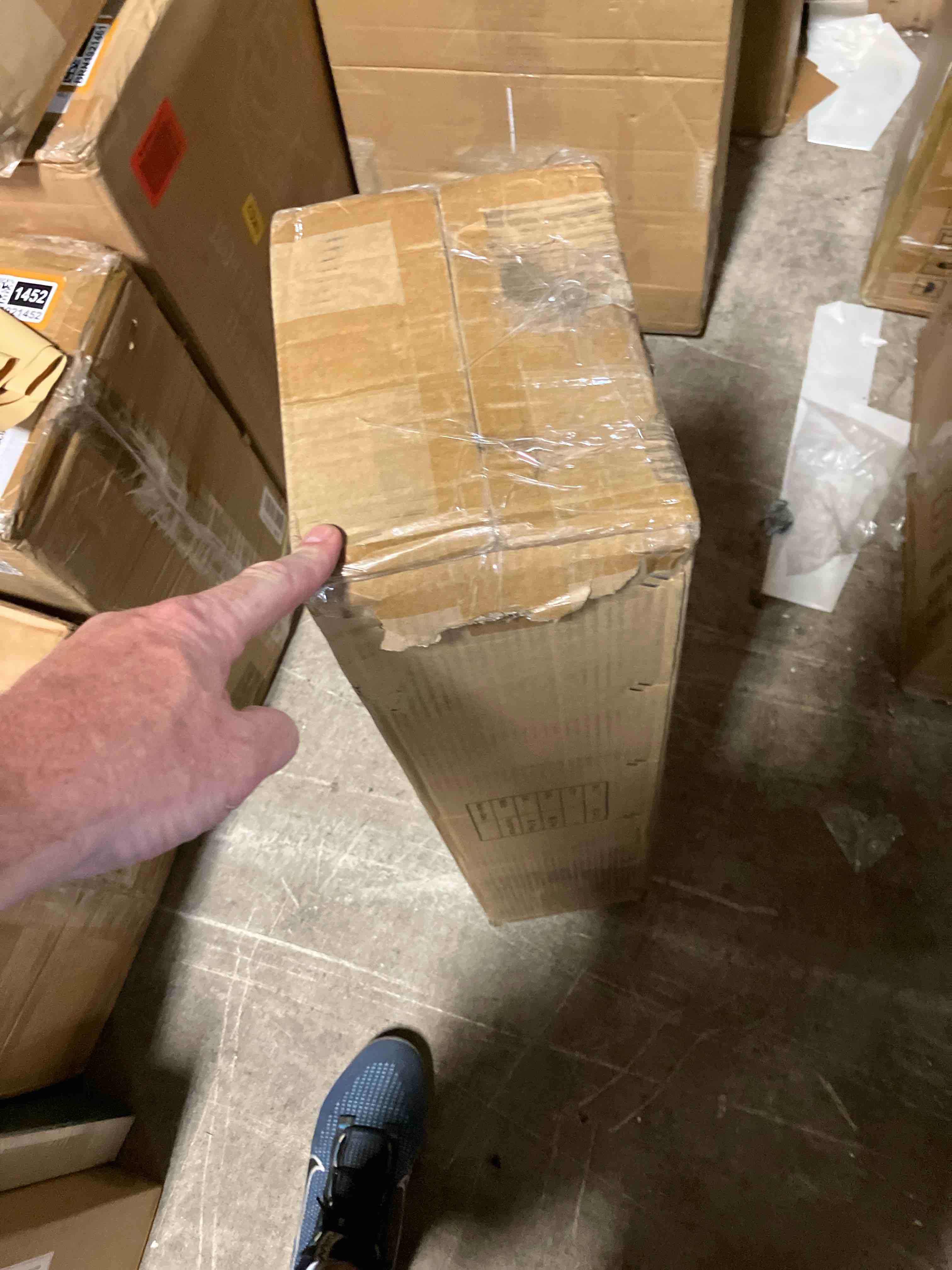 https://s3.amazonaws.com/lotting-images-prod/phillipi/BRN1921426_1753982482939.jpeg