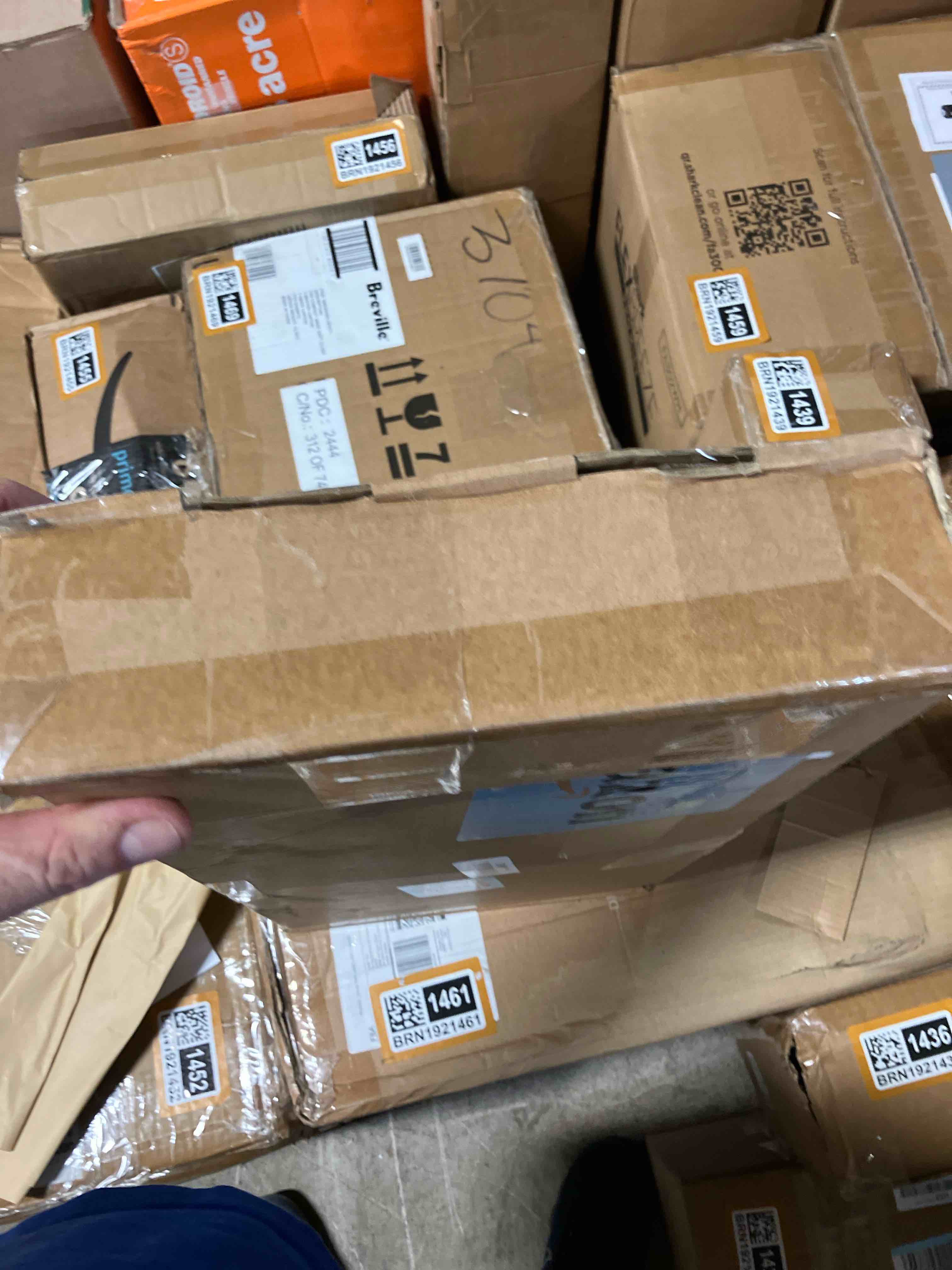 https://s3.amazonaws.com/lotting-images-prod/phillipi/BRN1921431_1753979298493.jpeg