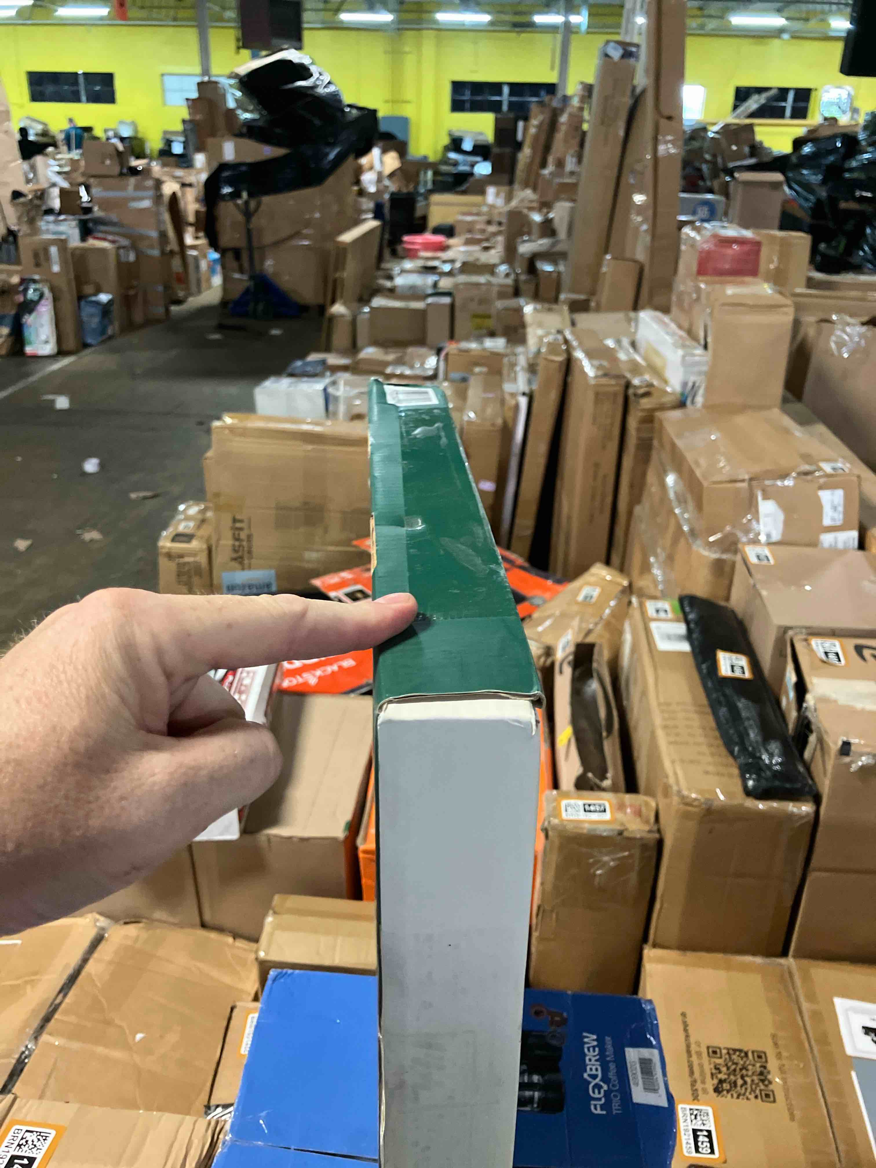 https://s3.amazonaws.com/lotting-images-prod/phillipi/BRN1921437_1753978380907.jpeg
