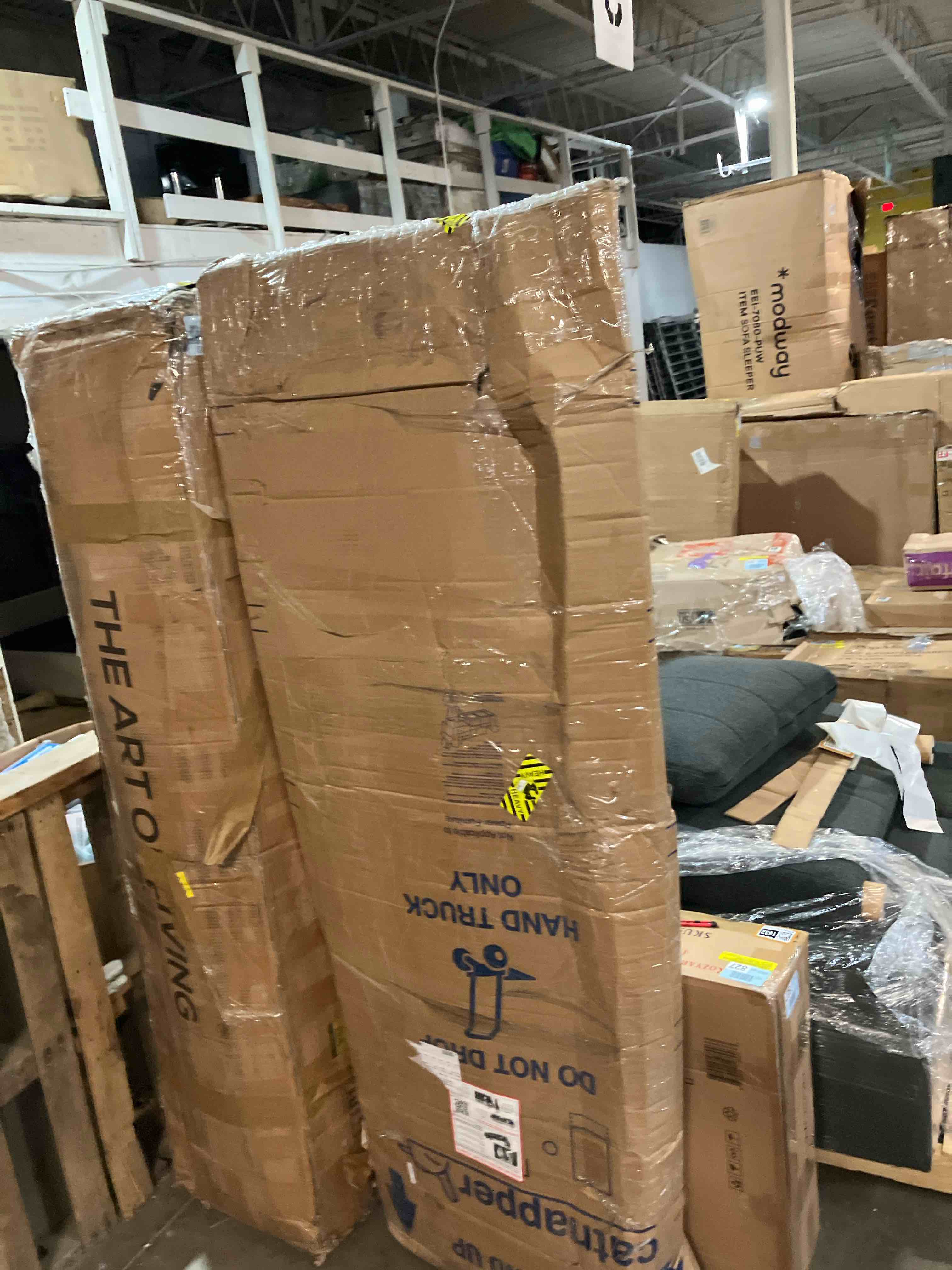 https://s3.amazonaws.com/lotting-images-prod/phillipi/BRN1921834_1754062226014.jpeg